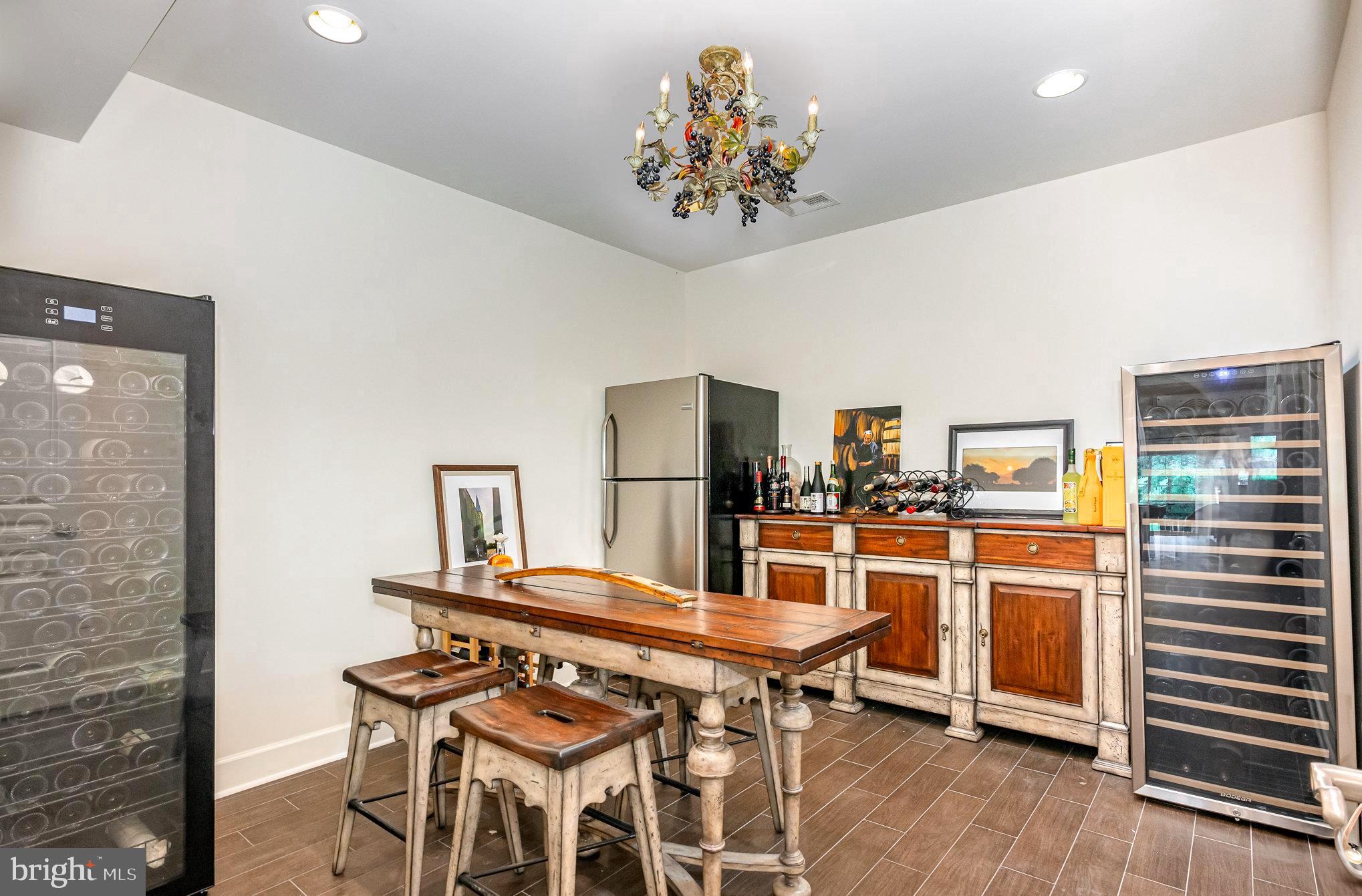 CREIGHTON FARMS - Residential
