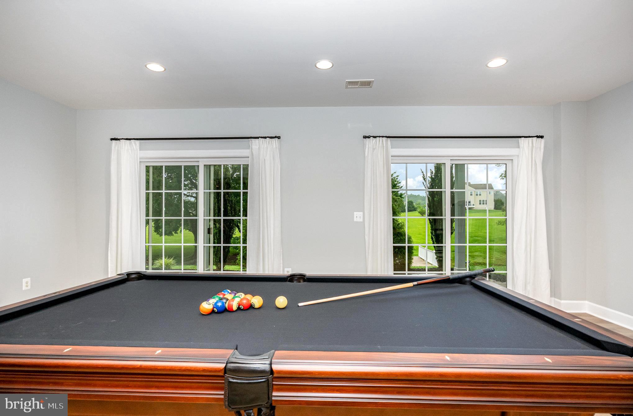 CREIGHTON FARMS - Residential