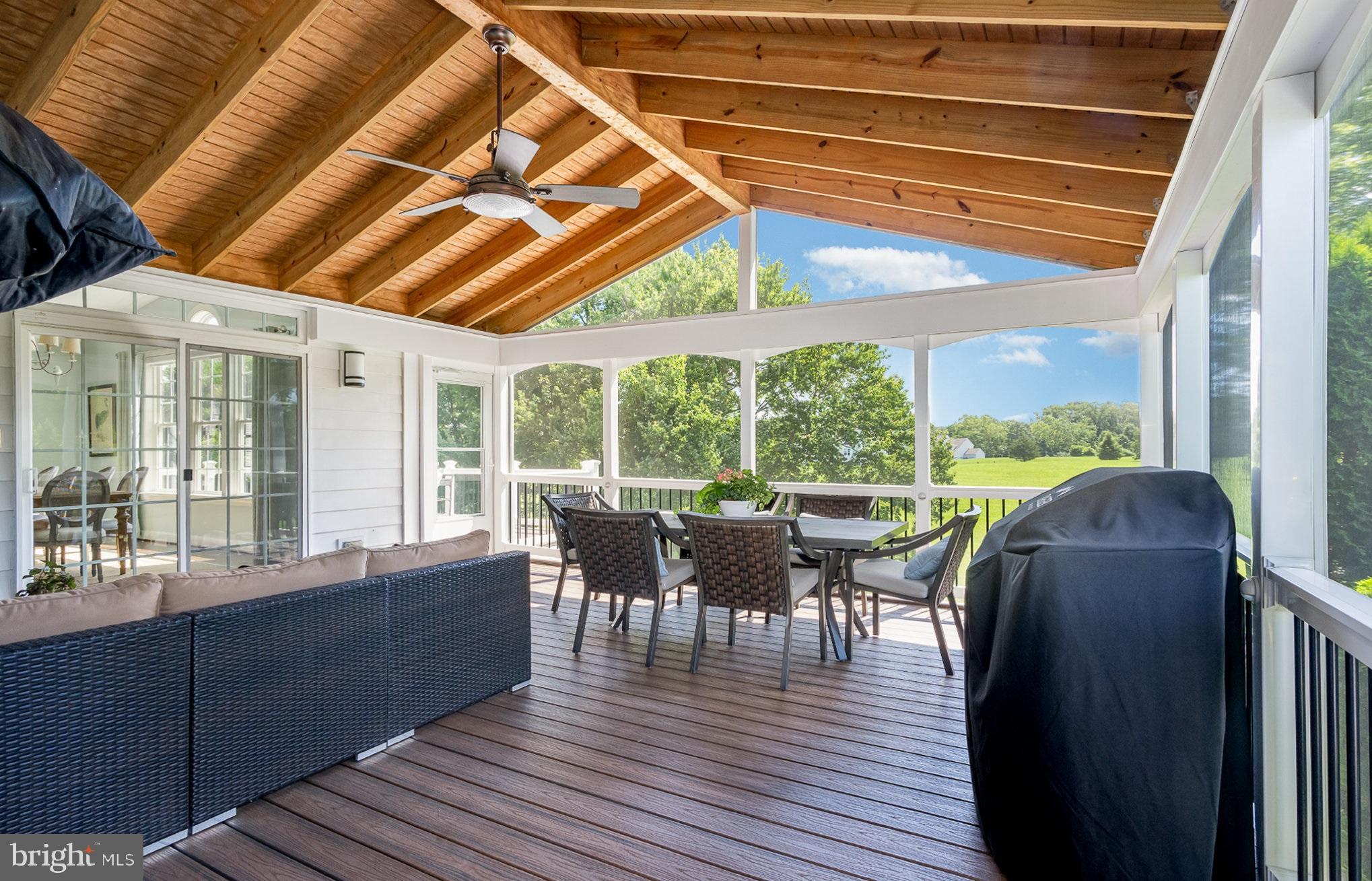 CREIGHTON FARMS - Residential