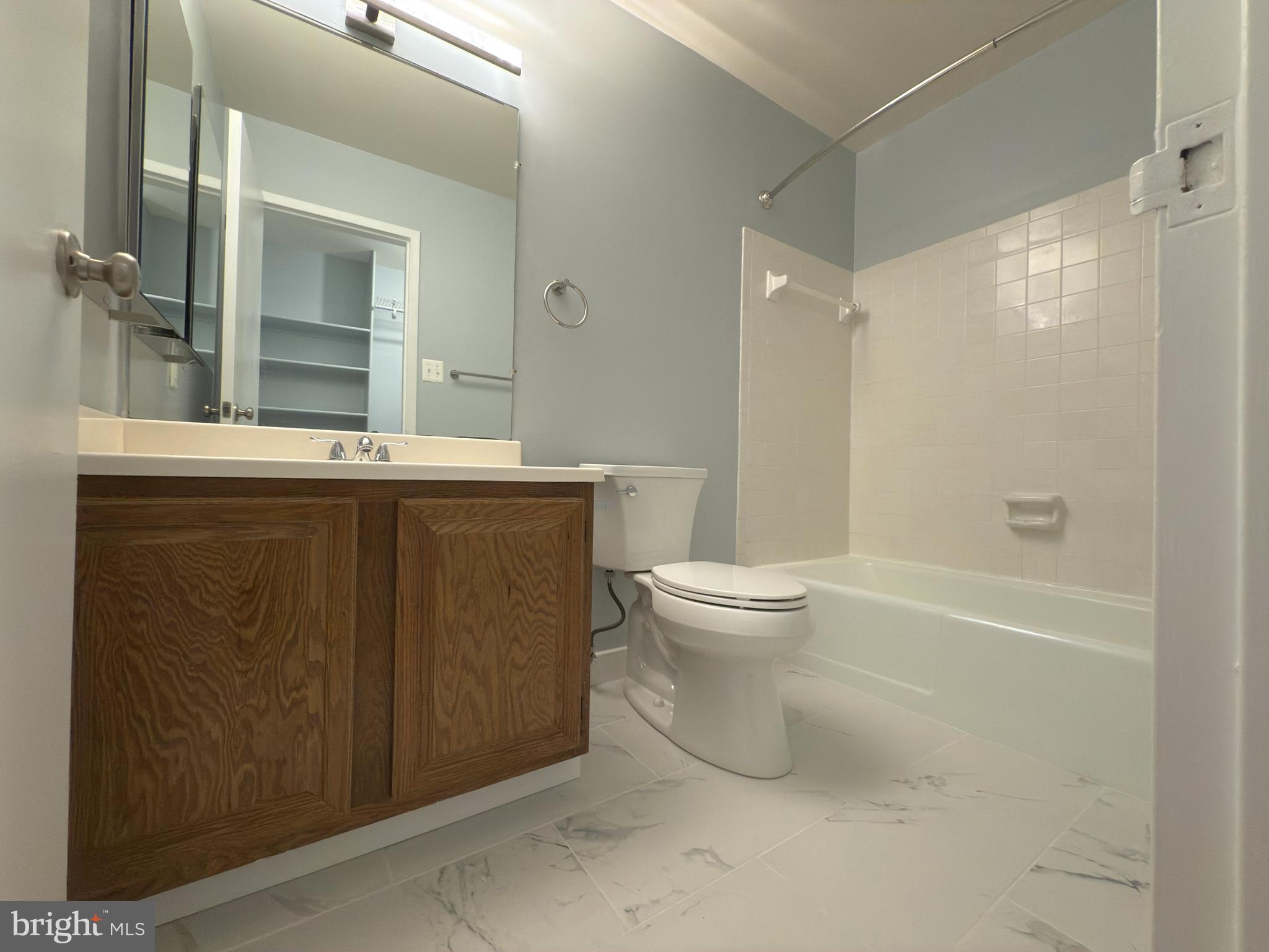 NORTHGATE CONDO - Residential
