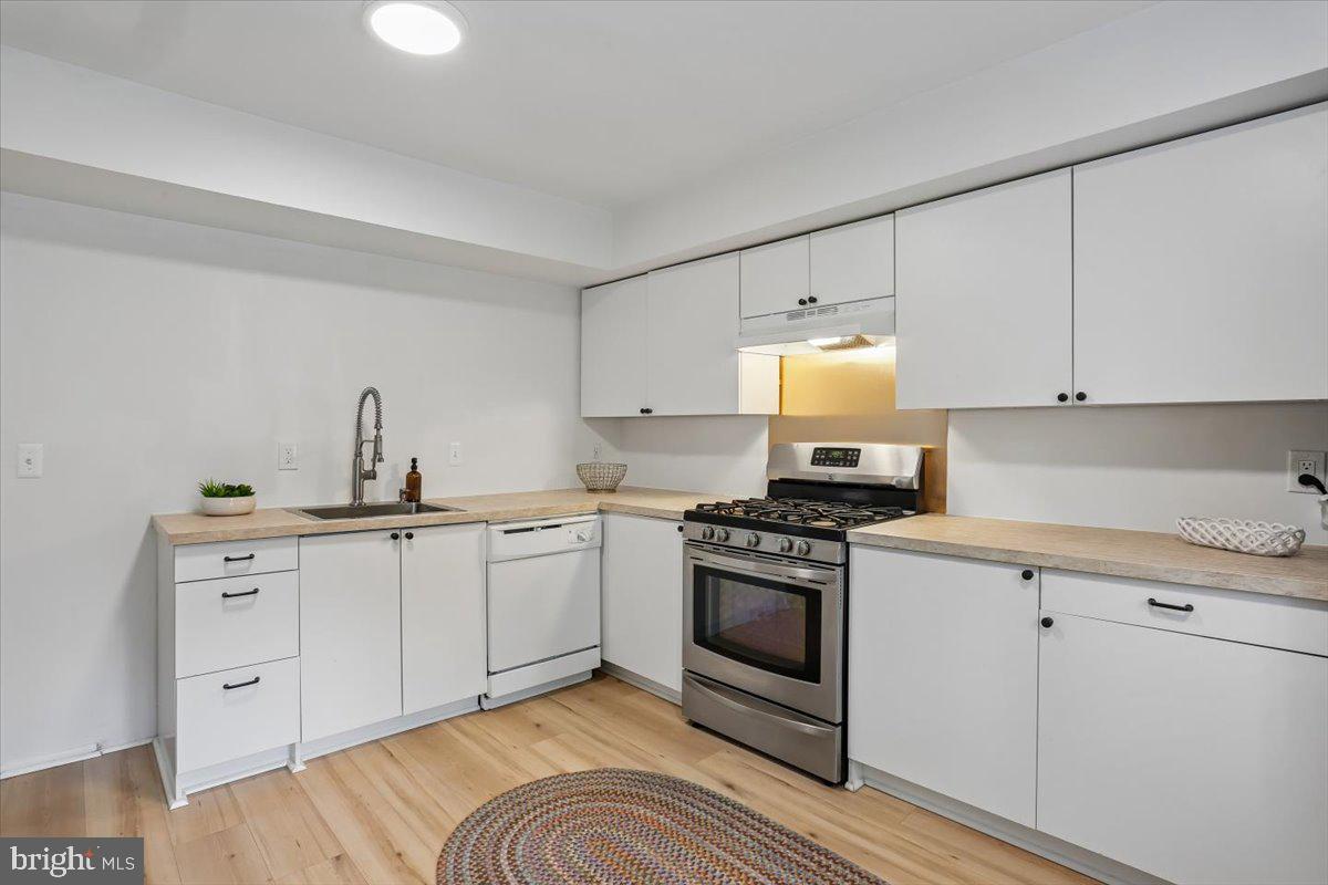 NEW MARK COMMONS - Residential