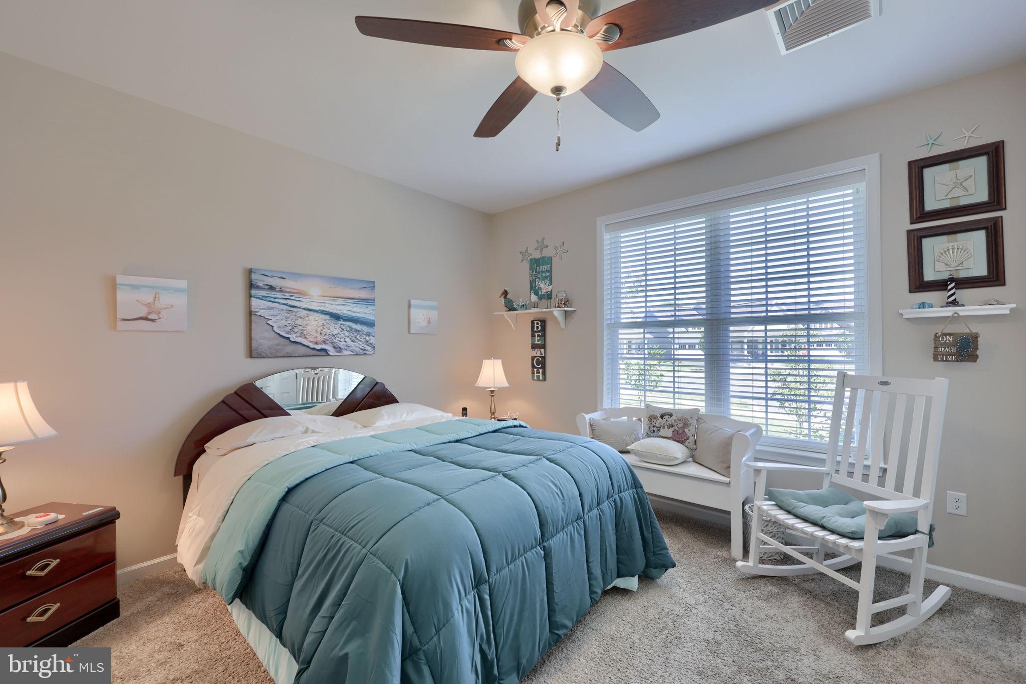 HOME TOWNE SQUARE - Residential