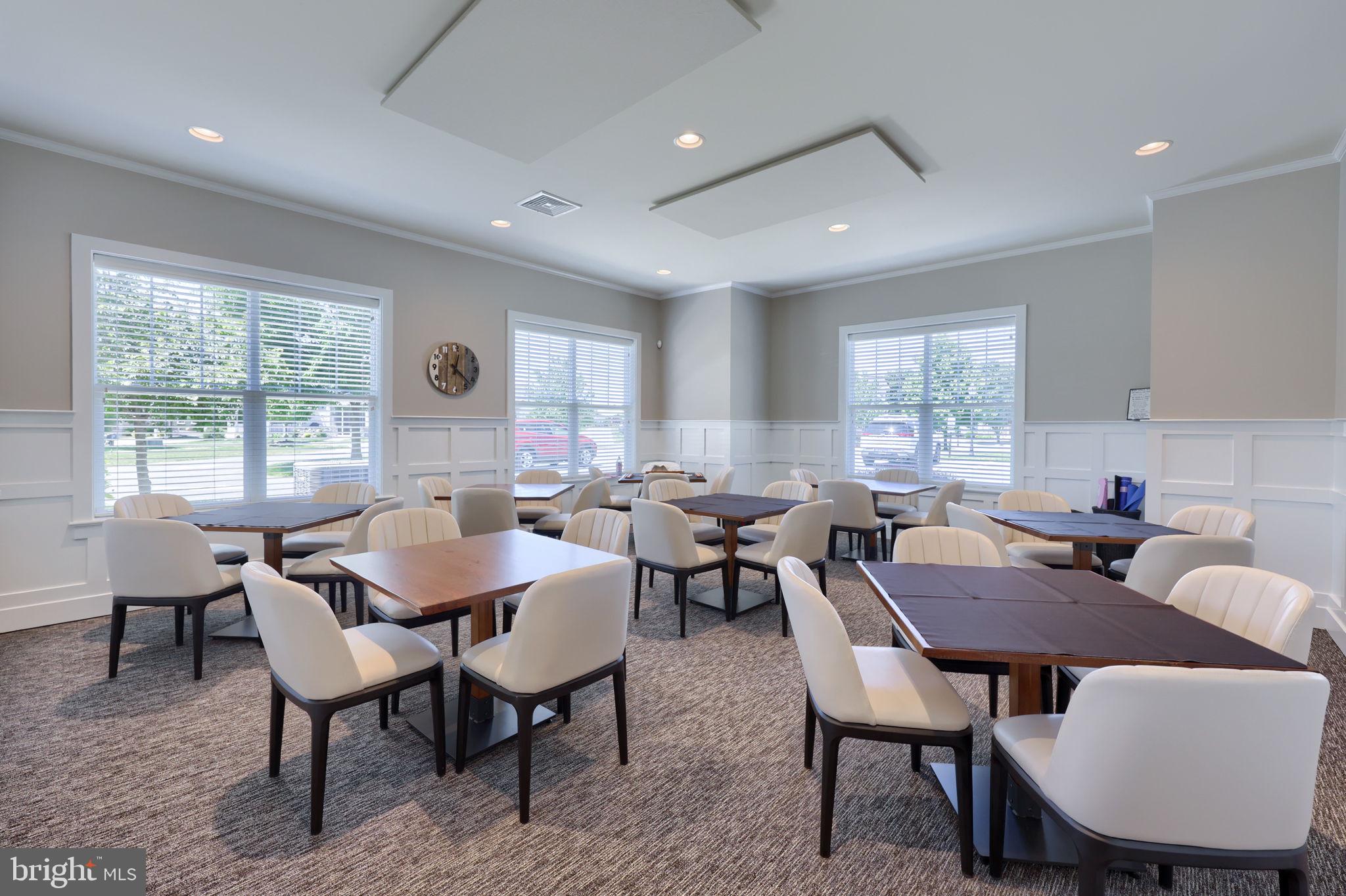 HOME TOWNE SQUARE - Residential