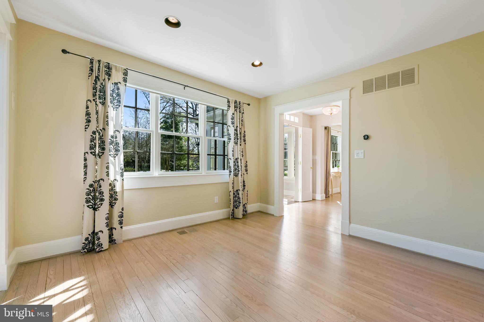 WARDOUR - Residential