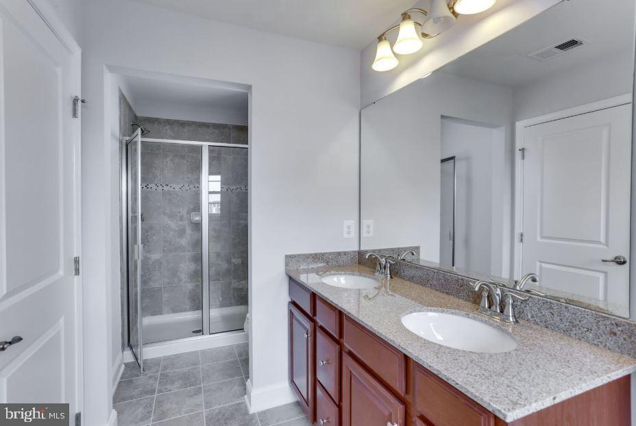 ARCOLA - Residential Lease