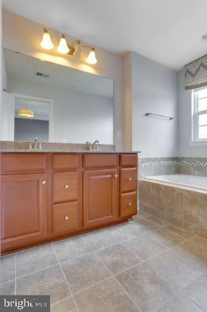 ARCOLA - Residential Lease