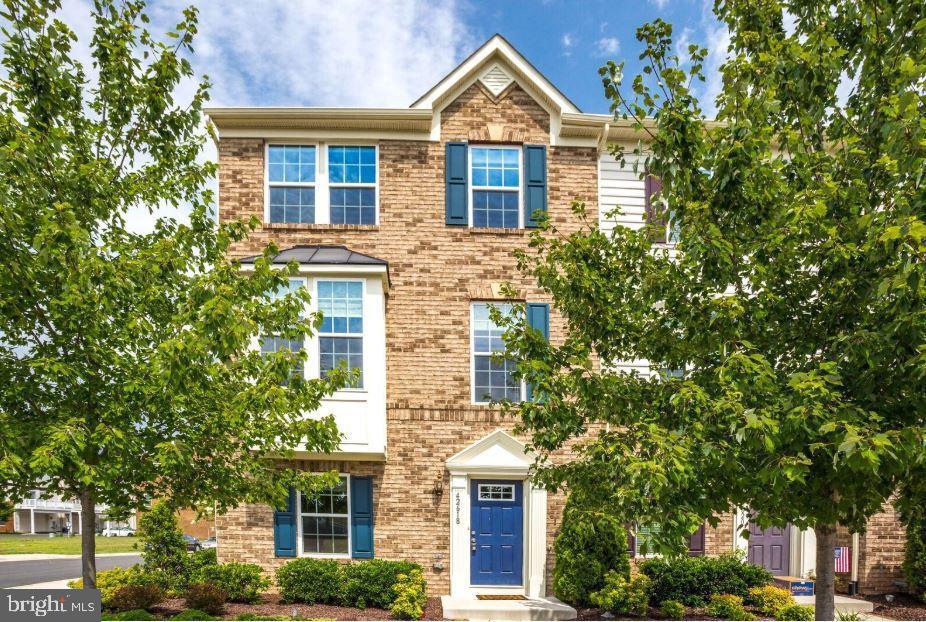 ARCOLA - Residential Lease