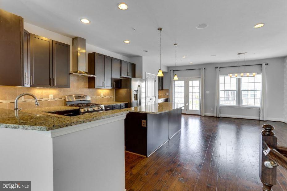 ARCOLA - Residential Lease