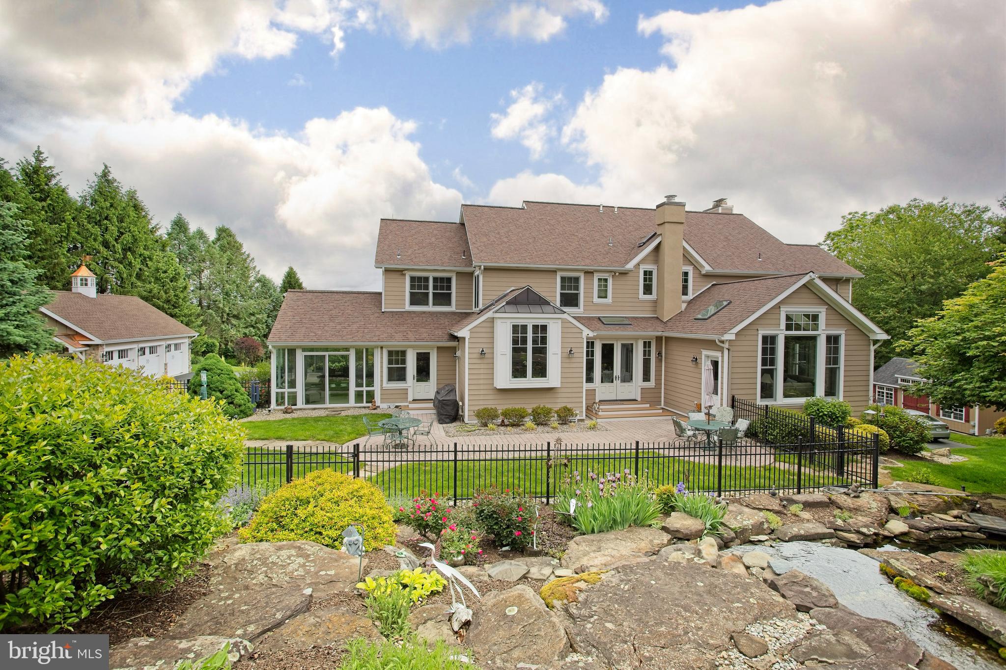 COTSWOLD ESTATES - Residential