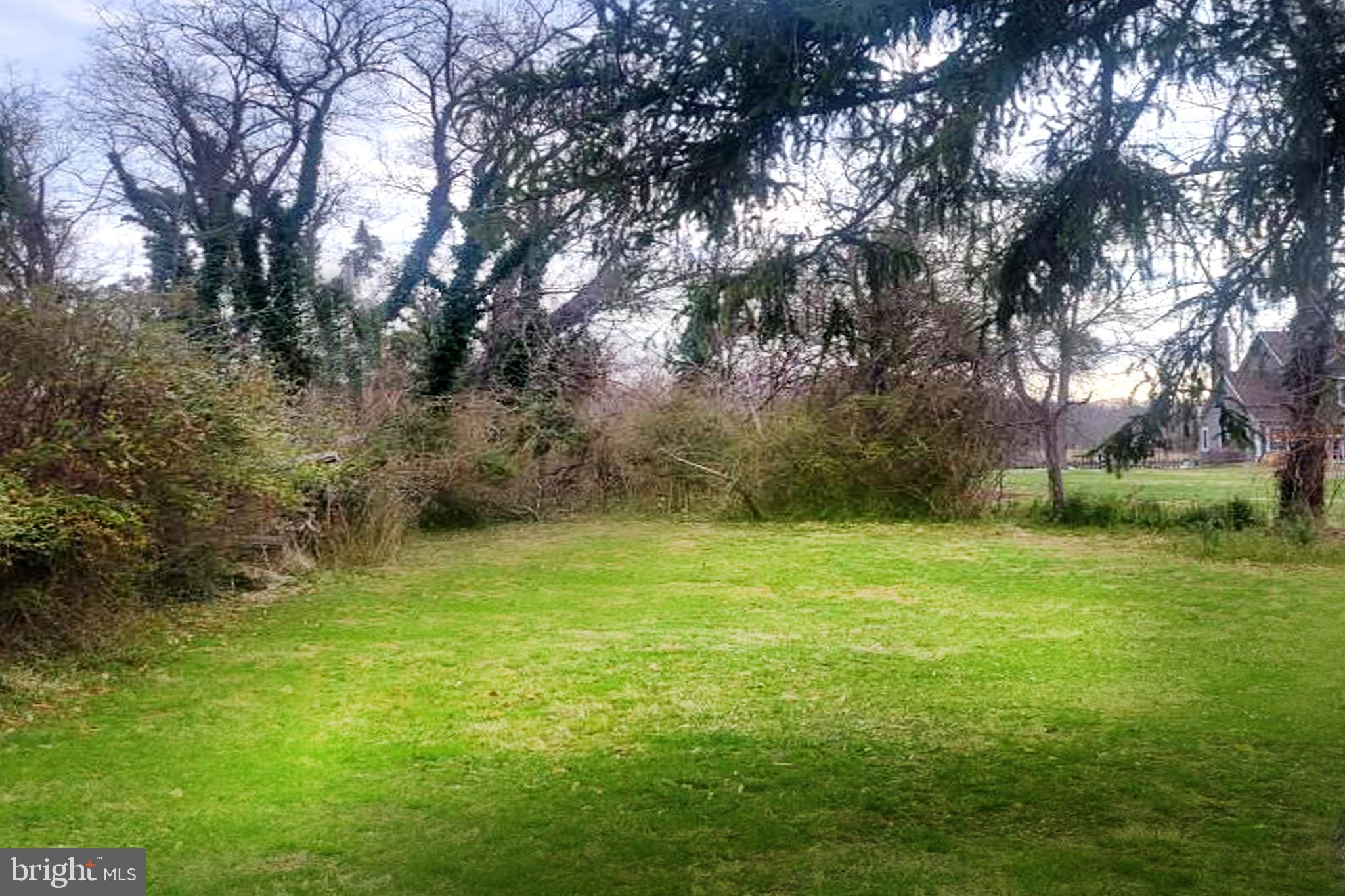 GALESVILLE - Land