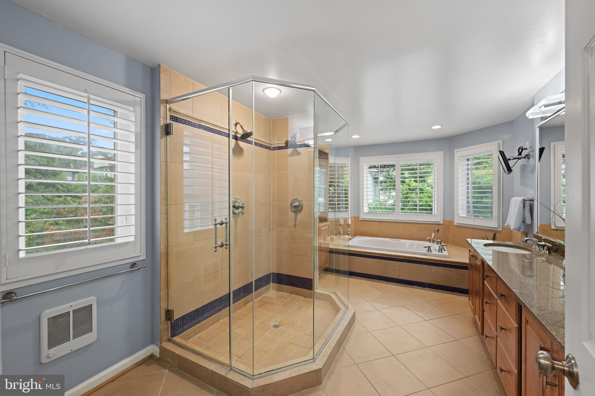 NORTH CLEVELAND PARK - Residential
