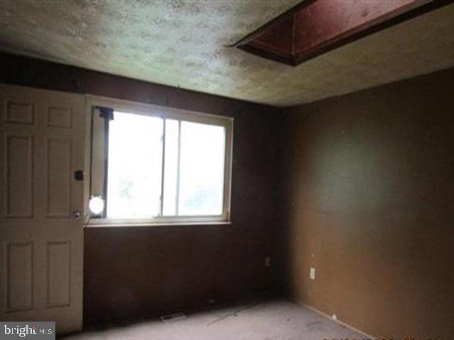 TEMPLE HILLS - Residential