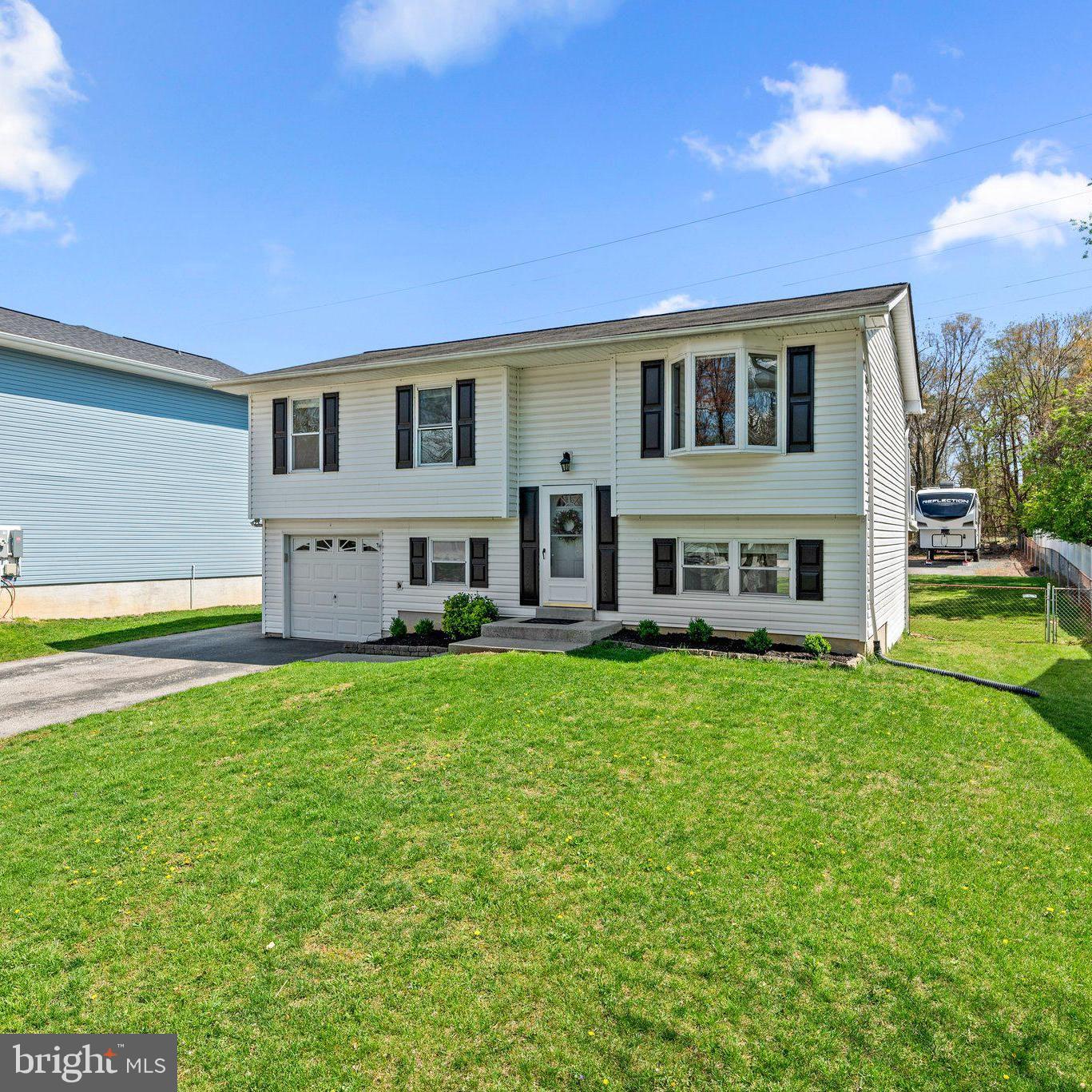 WETHERSFIELD - Residential
