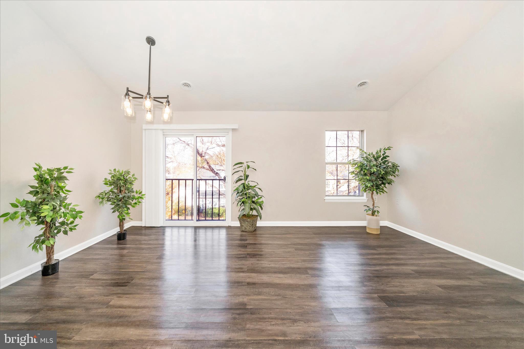 LAVENDER PLAZA - Residential