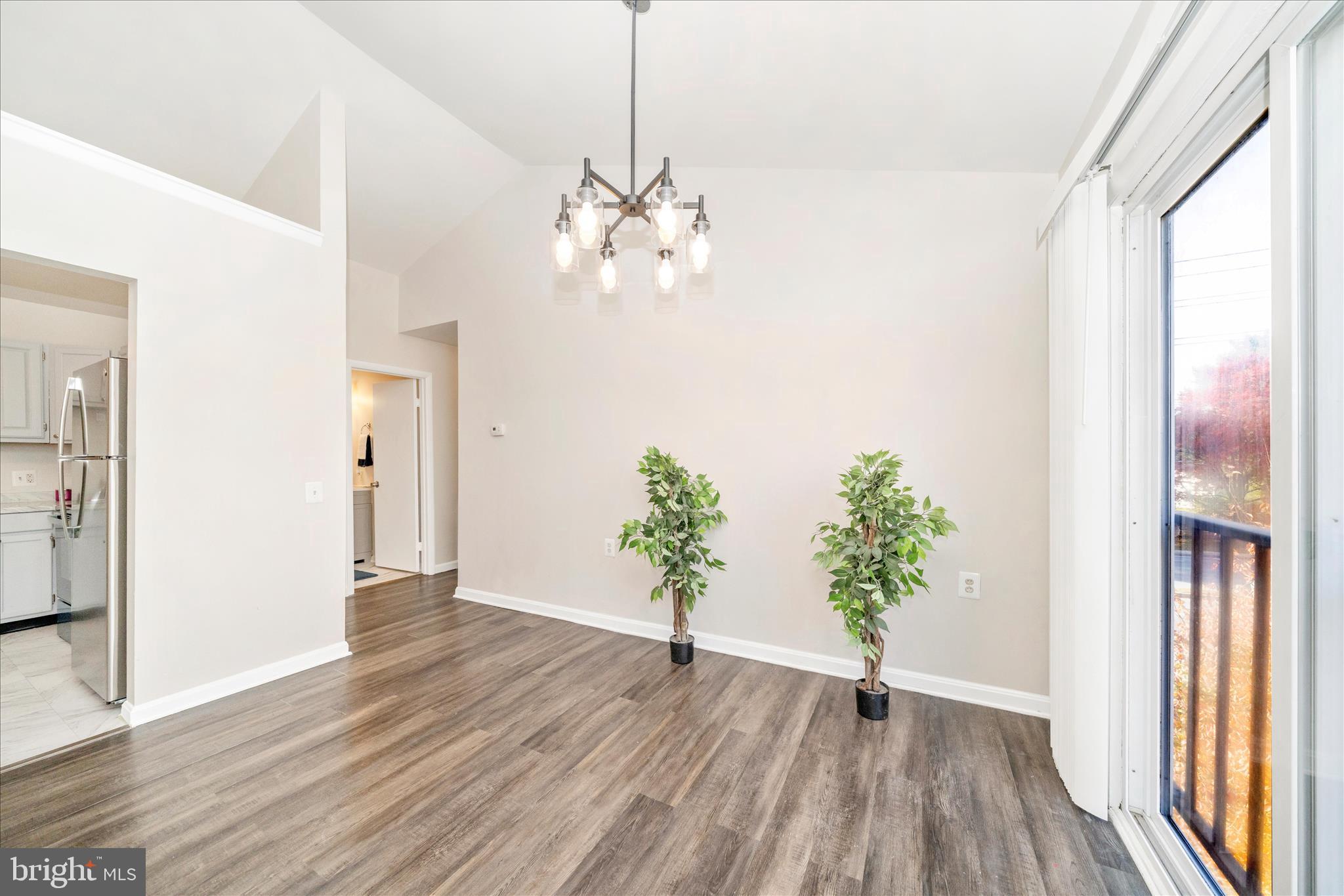 LAVENDER PLAZA - Residential