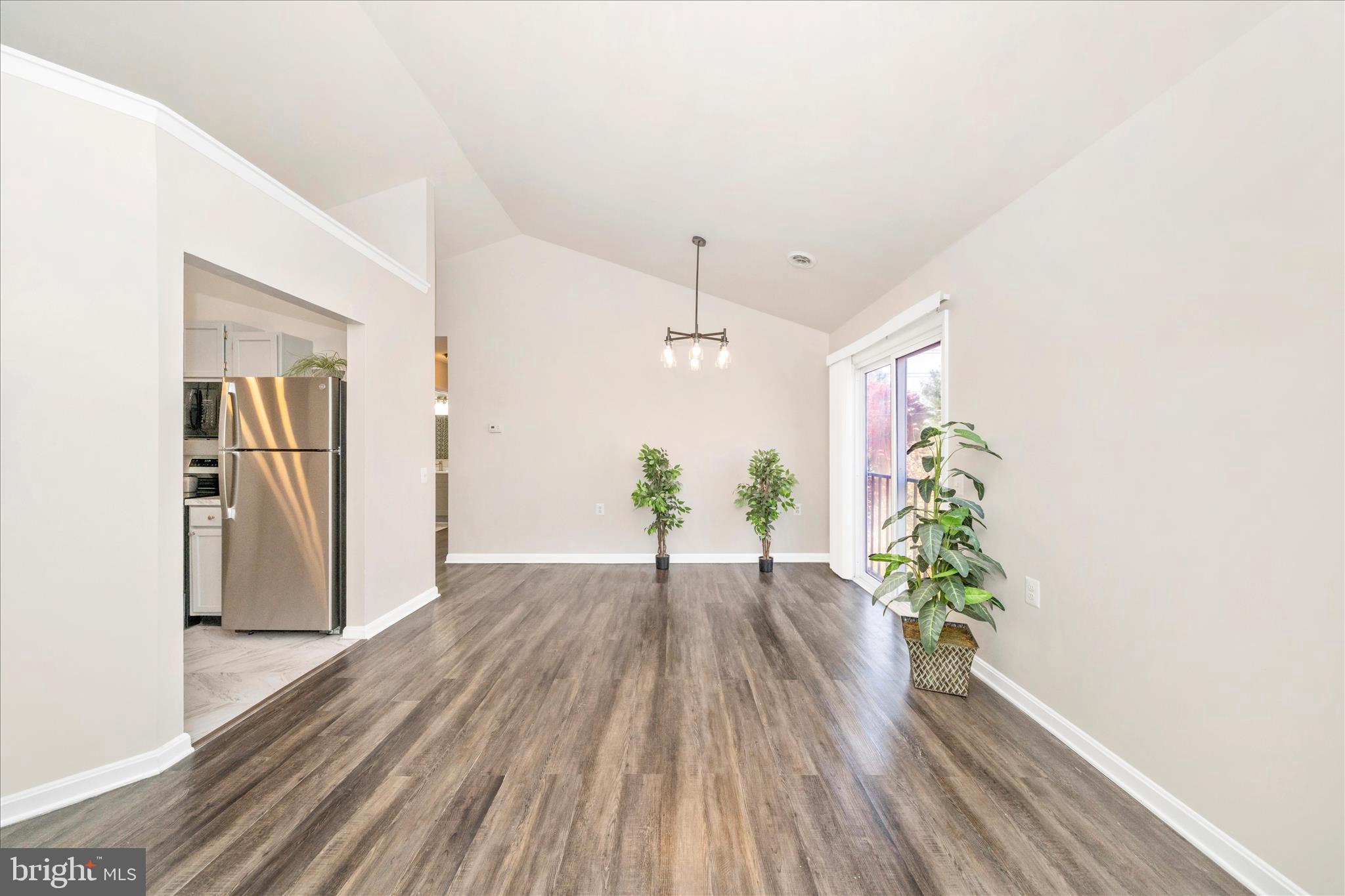 LAVENDER PLAZA - Residential