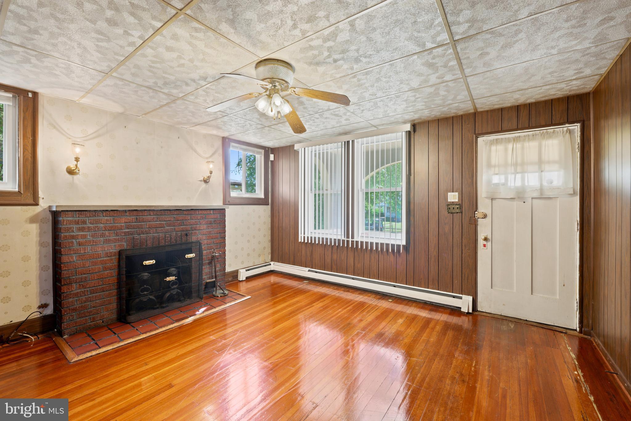 HOWARD PARK - Residential Income