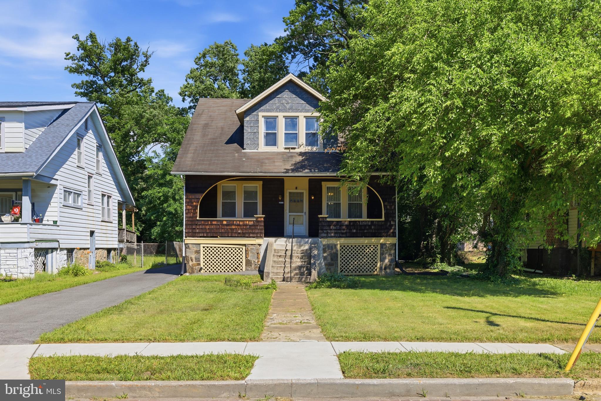 HOWARD PARK - Residential Income
