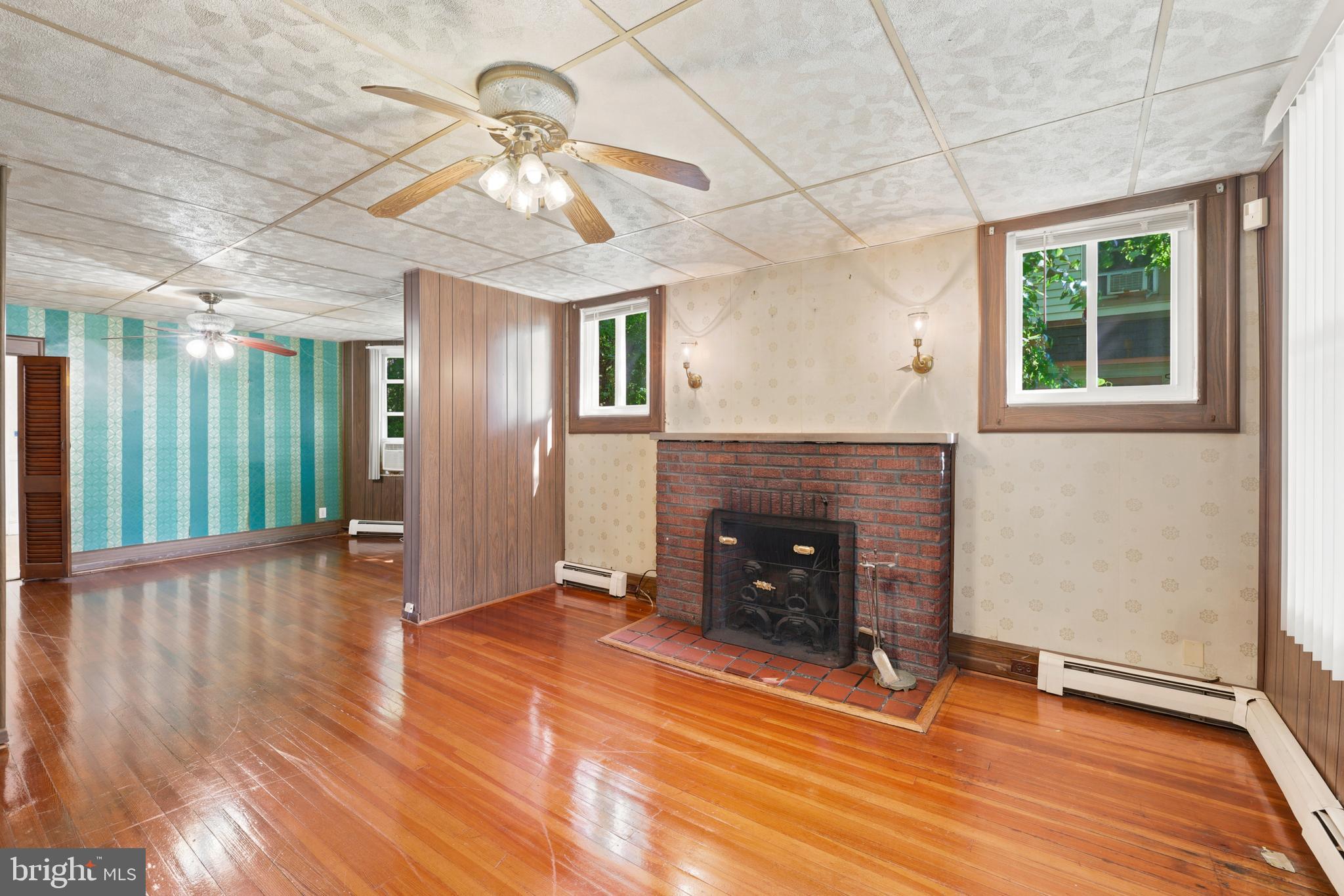 HOWARD PARK - Residential Income