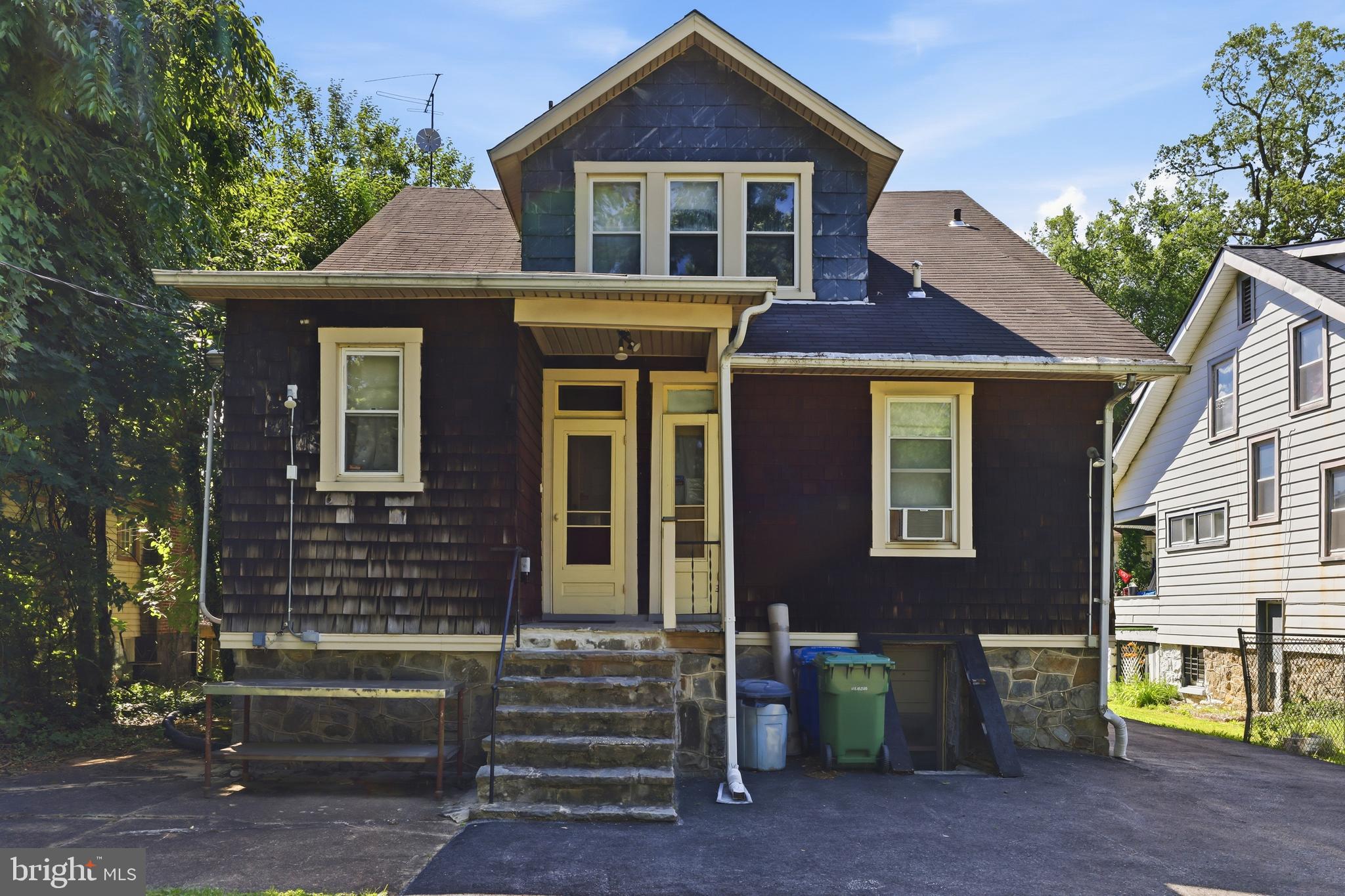 HOWARD PARK - Residential Income