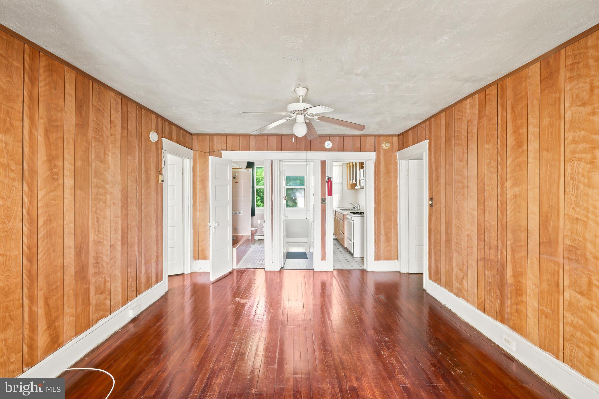 HOWARD PARK - Residential Income