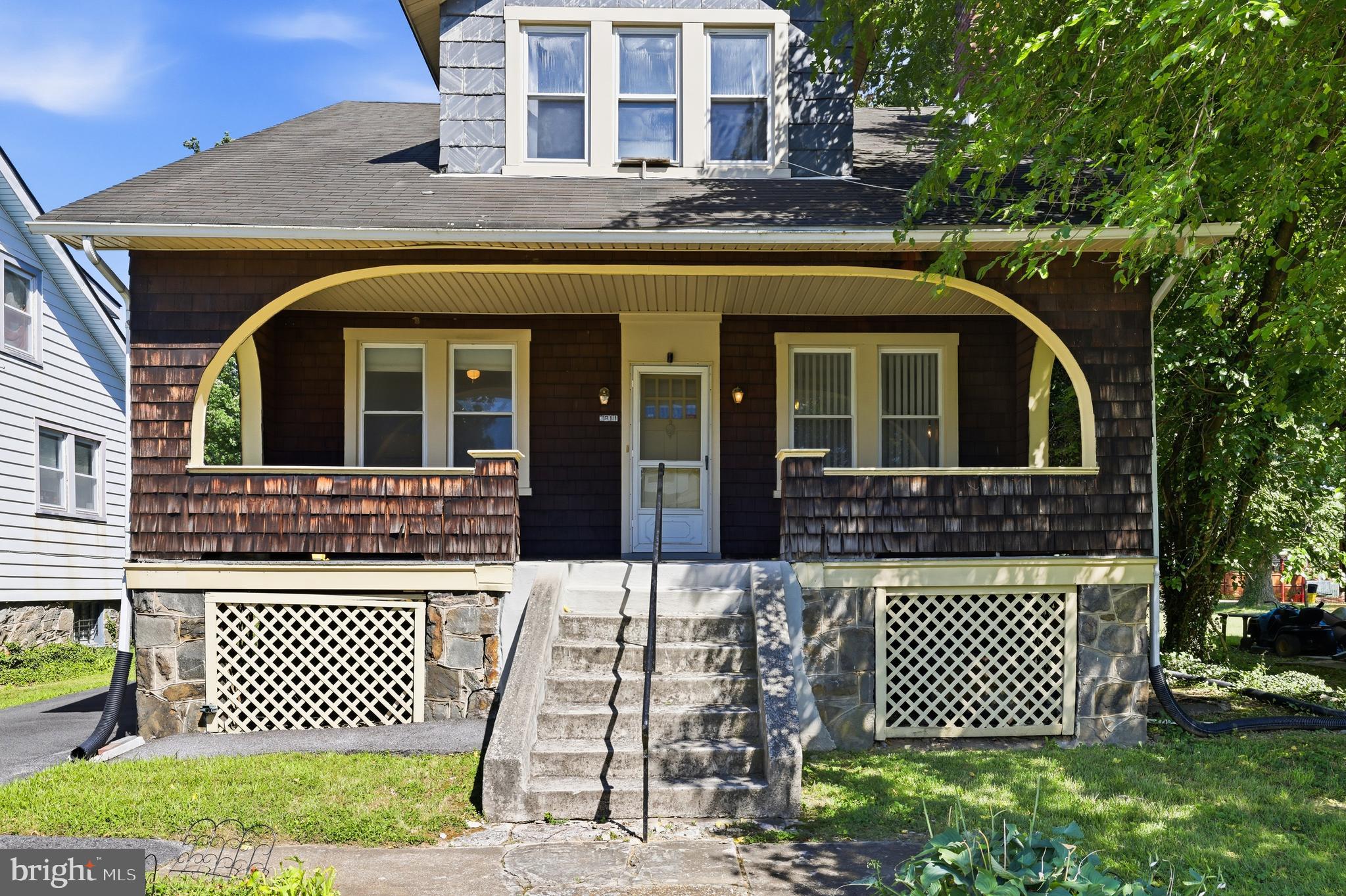 HOWARD PARK - Residential Income