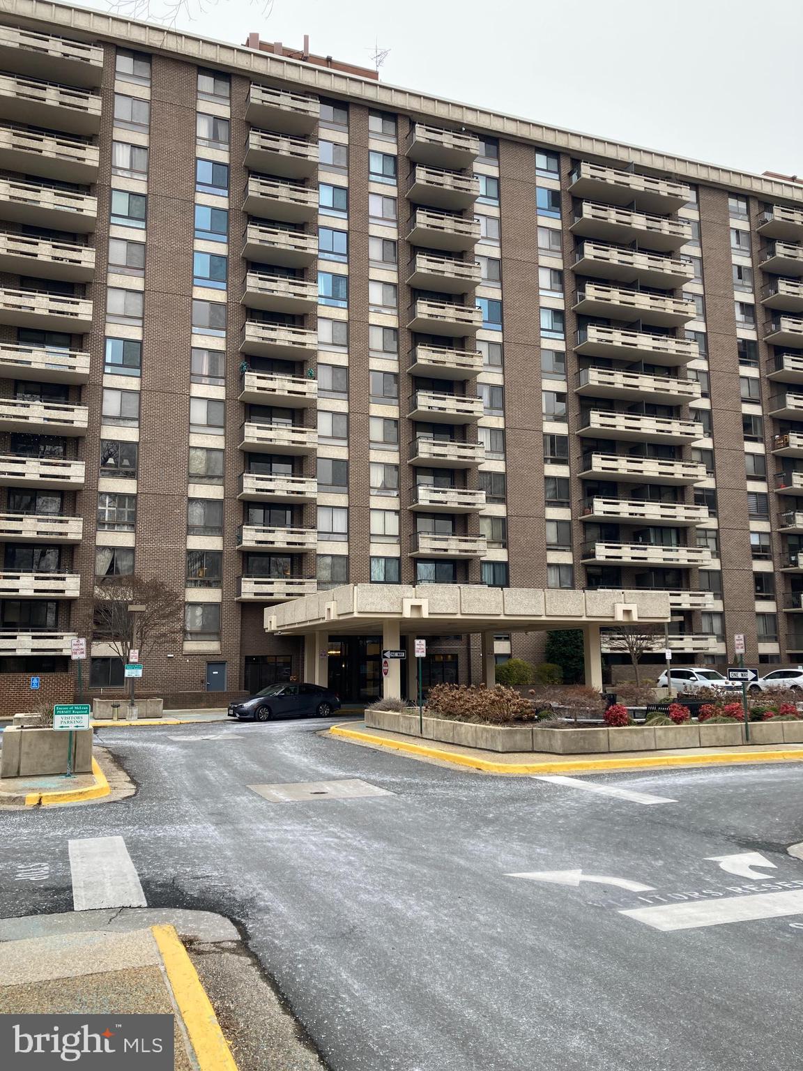 ENCORE OF MCLEAN - Residential