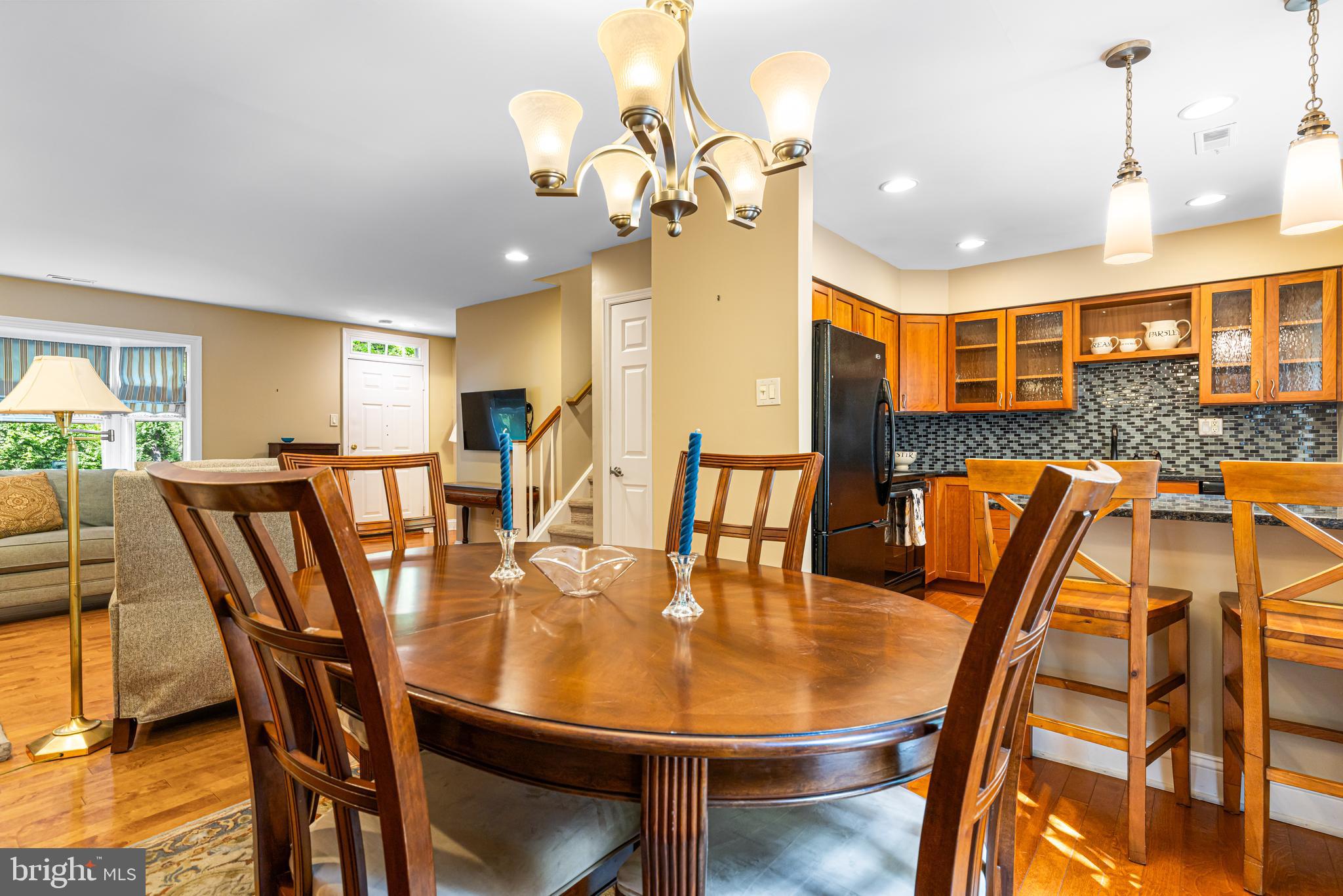 CHESTNUT HILL - Residential