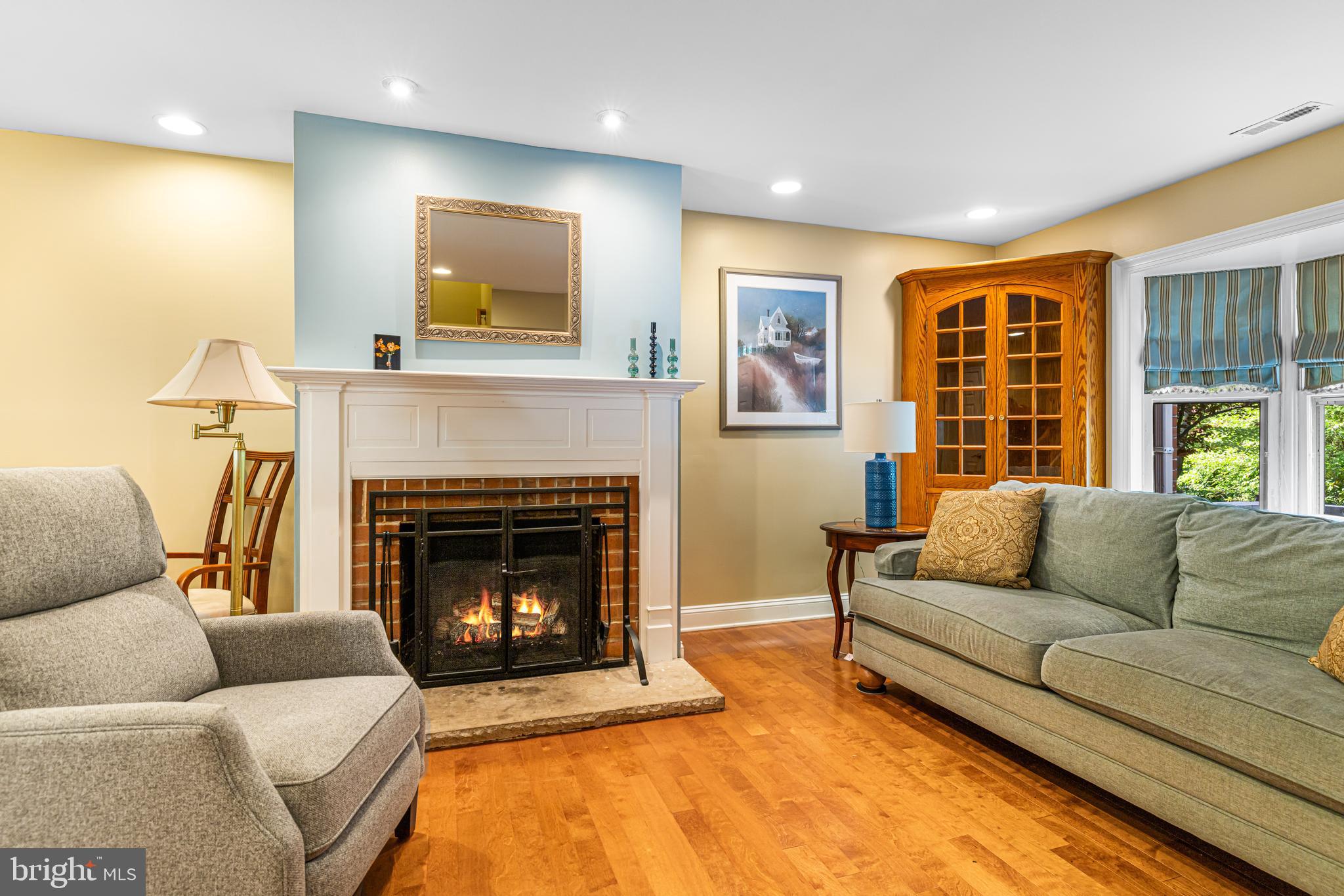 CHESTNUT HILL - Residential