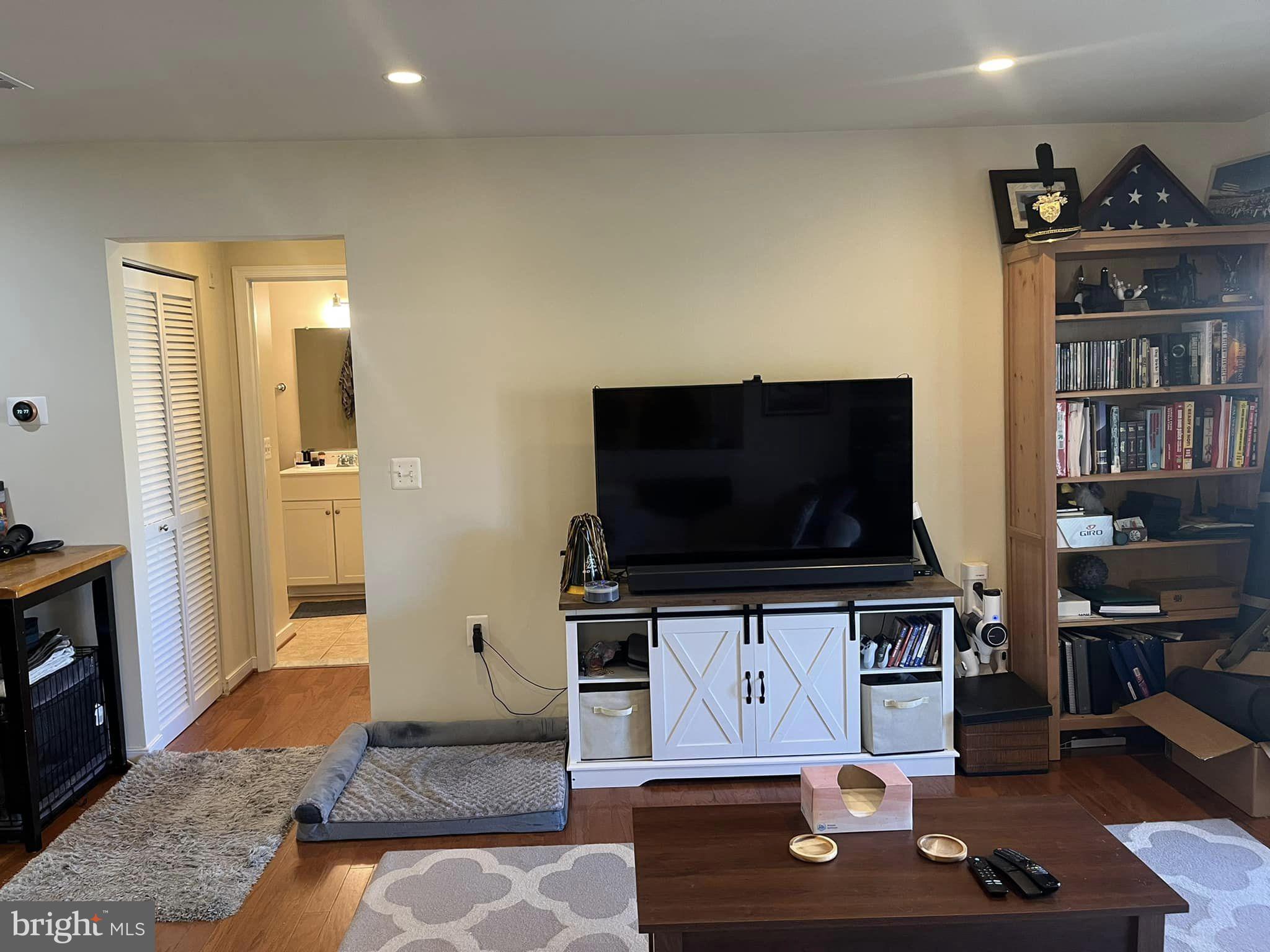 WEST VILLAGE OF SHIRLINGTON - Residential Lease