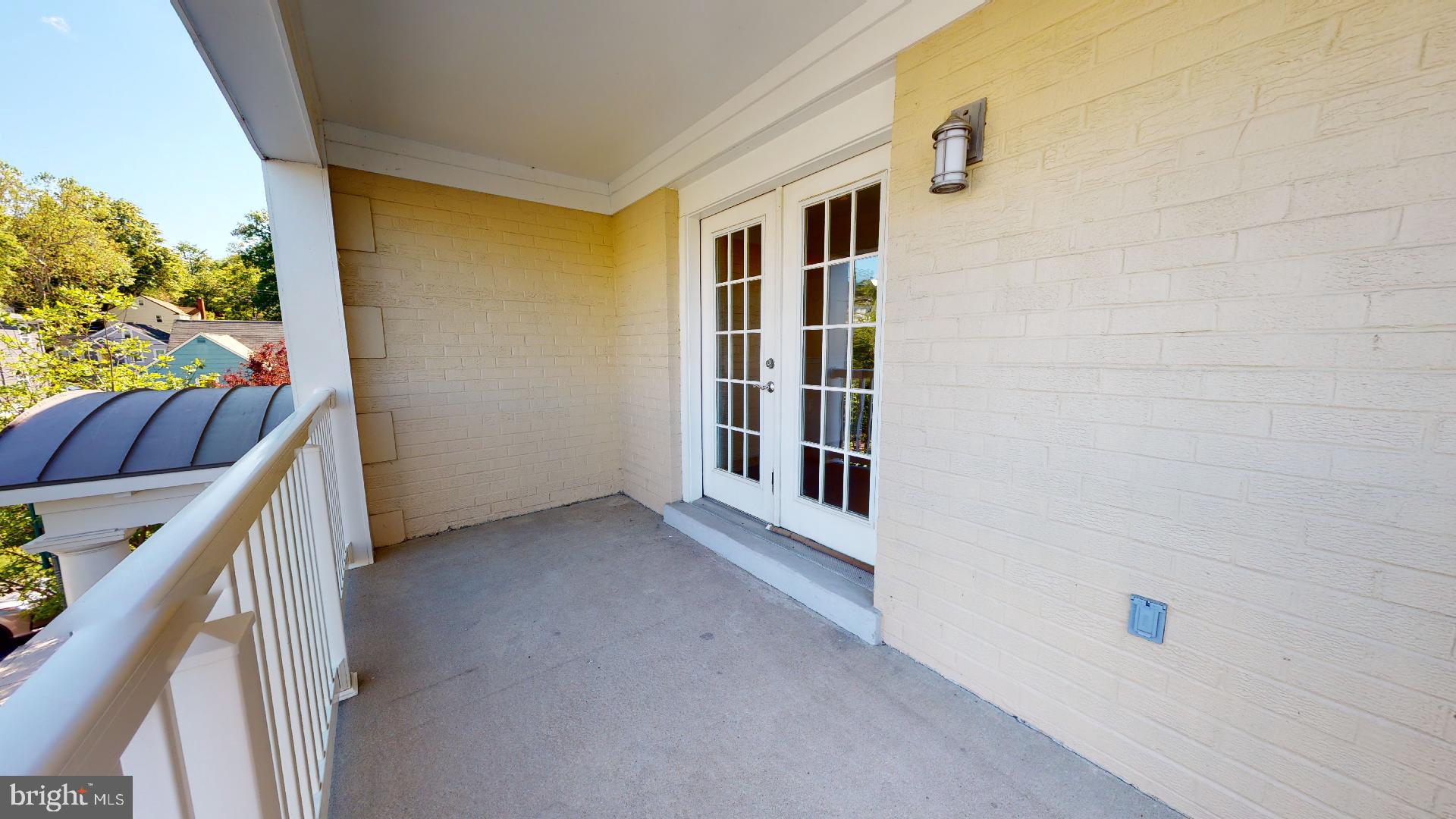 WEST VILLAGE OF SHIRLINGTON - Residential Lease