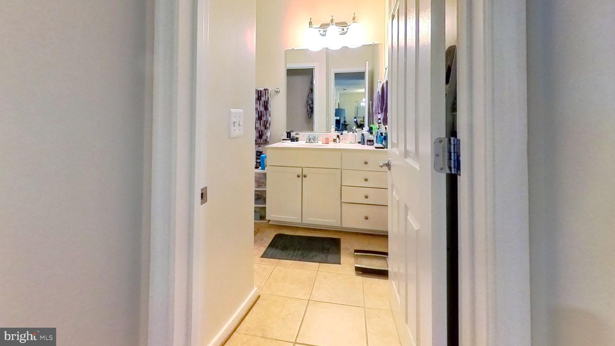 WEST VILLAGE OF SHIRLINGTON - Residential Lease