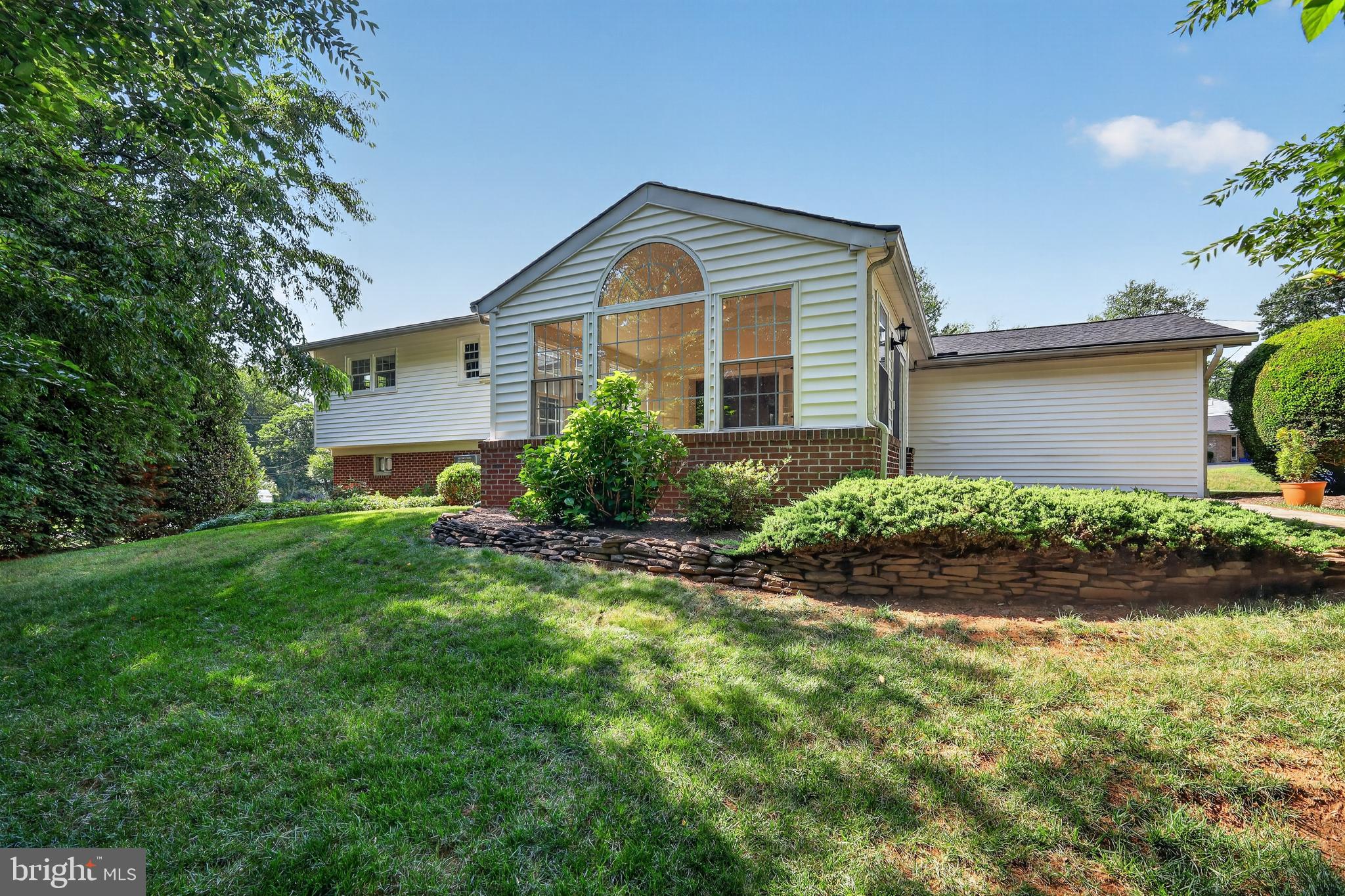 MILL CREEK TOWNE - Residential