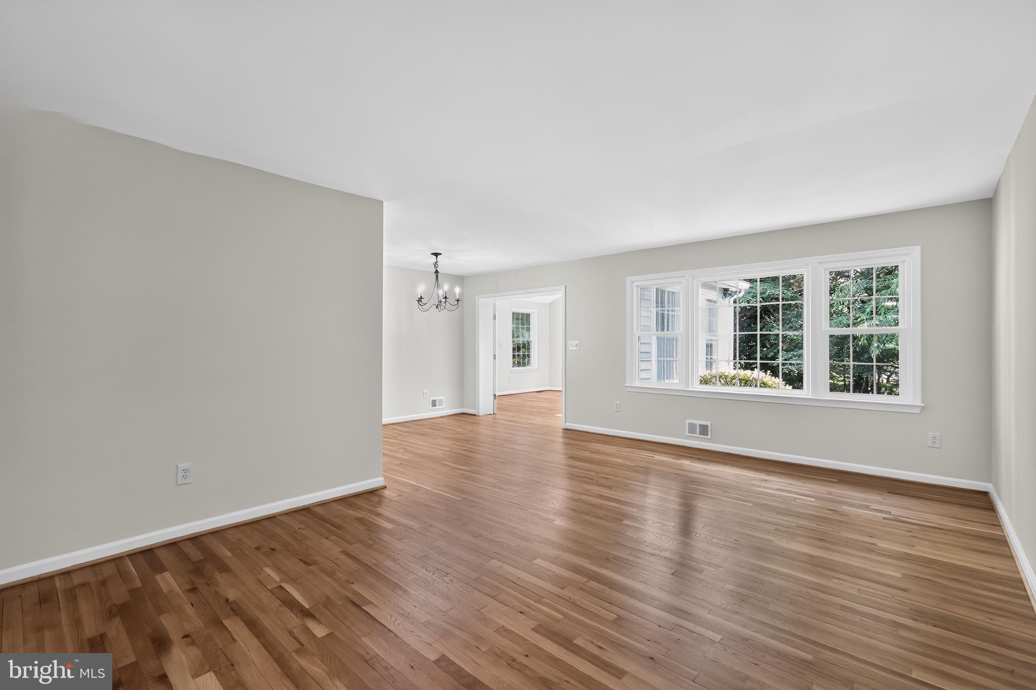 MILL CREEK TOWNE - Residential