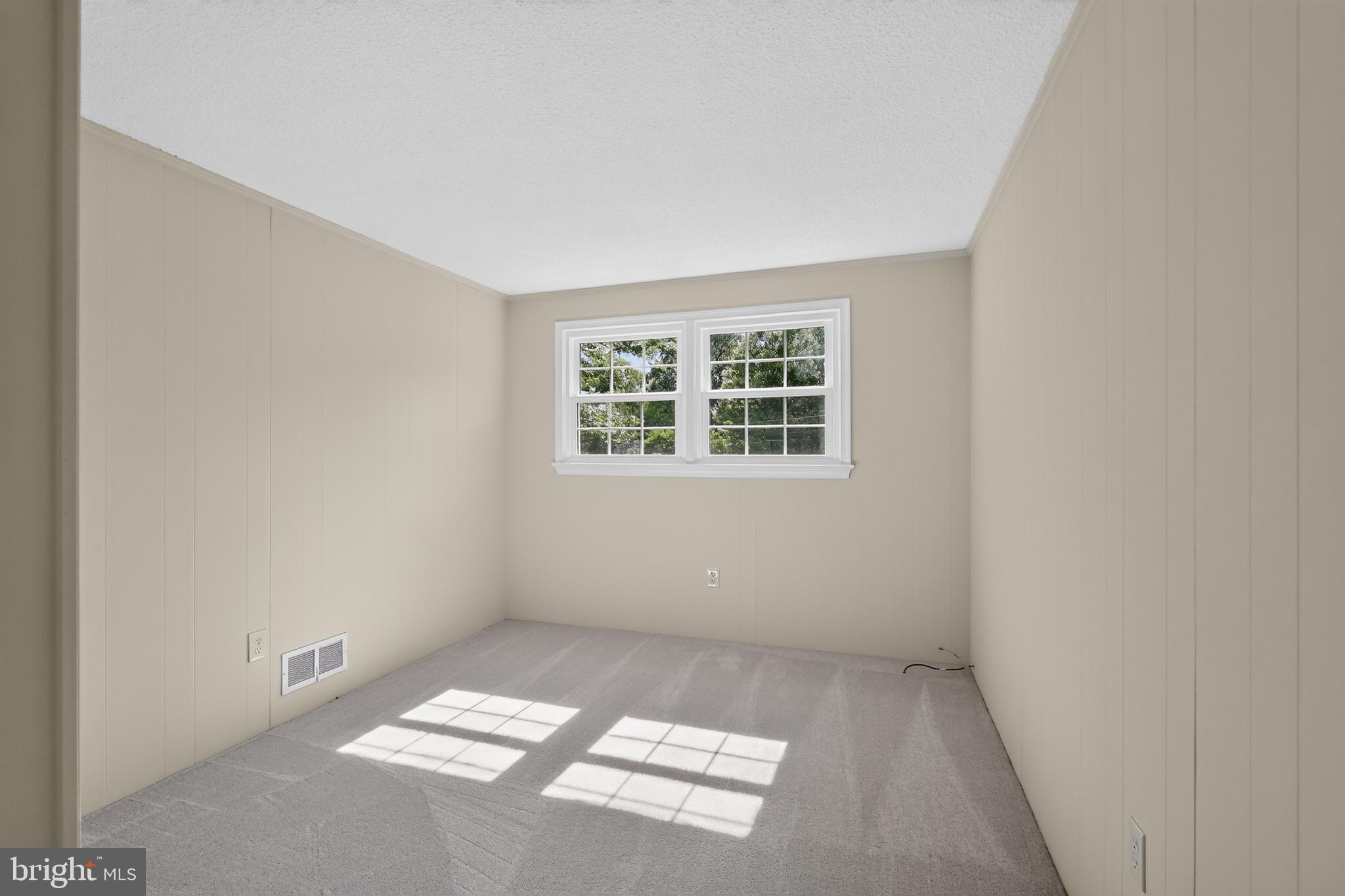 MILL CREEK TOWNE - Residential