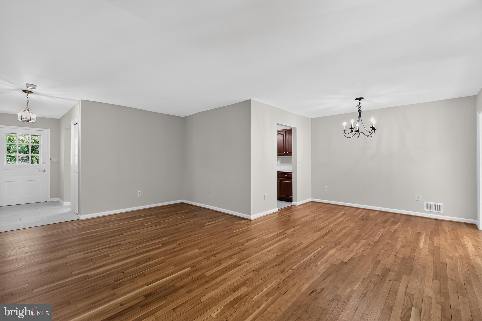 MILL CREEK TOWNE - Residential