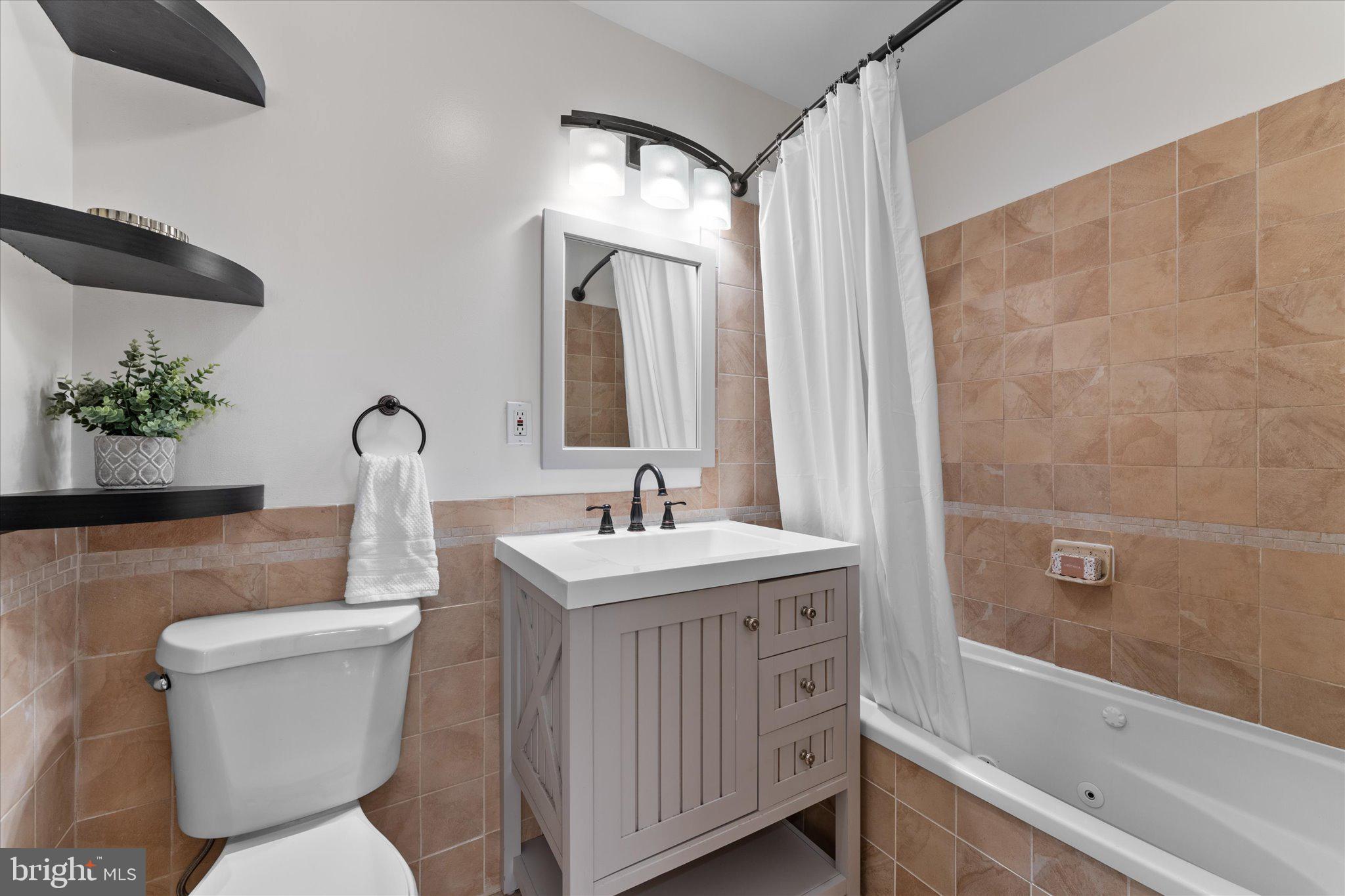 RESTON - Residential