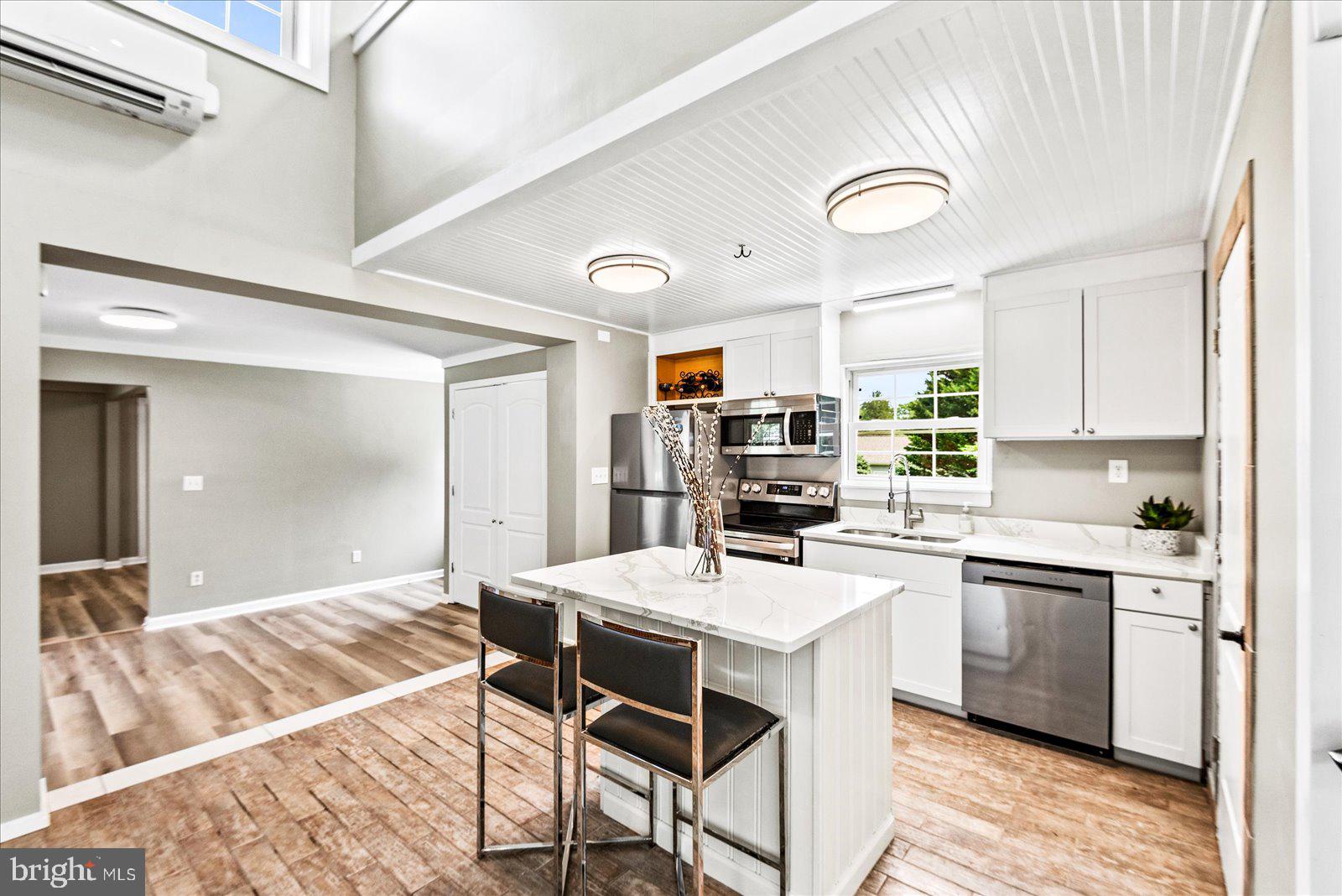 BLUE RIDGE SHORES - Residential