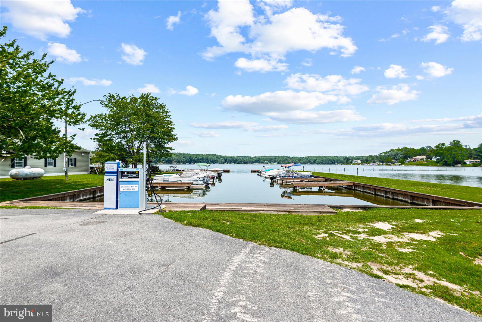 BLUE RIDGE SHORES - Residential