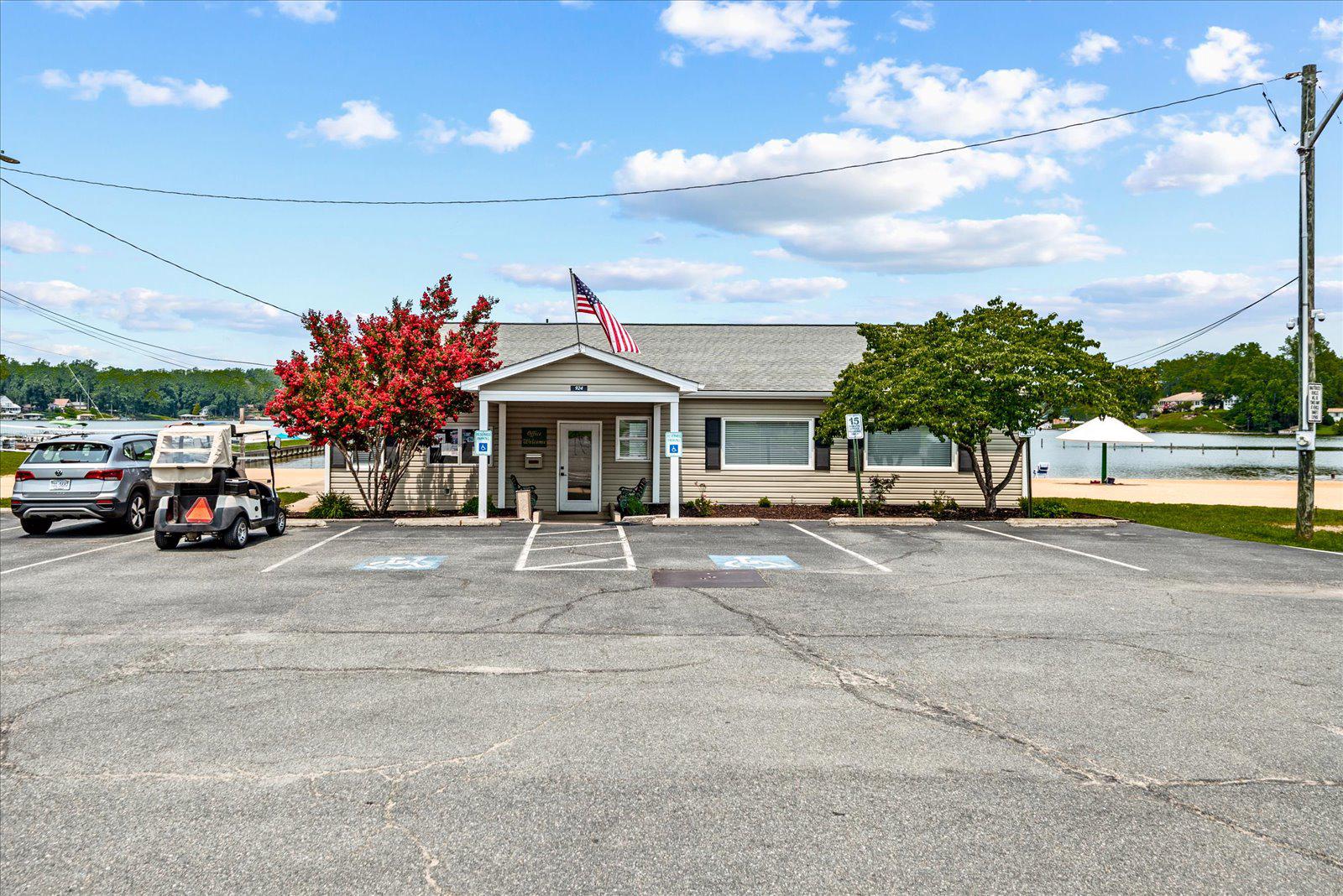 BLUE RIDGE SHORES - Residential