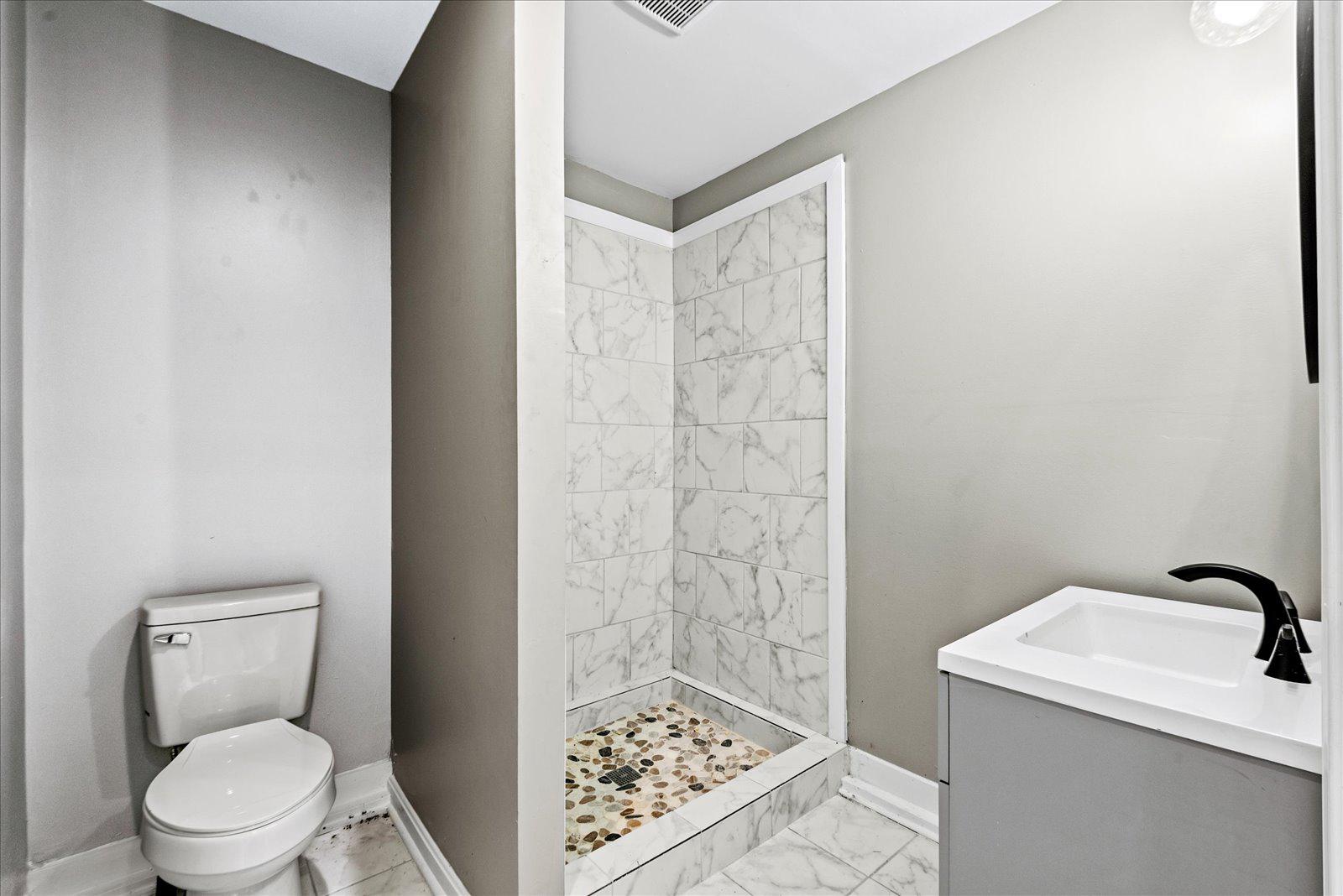BLUE RIDGE SHORES - Residential