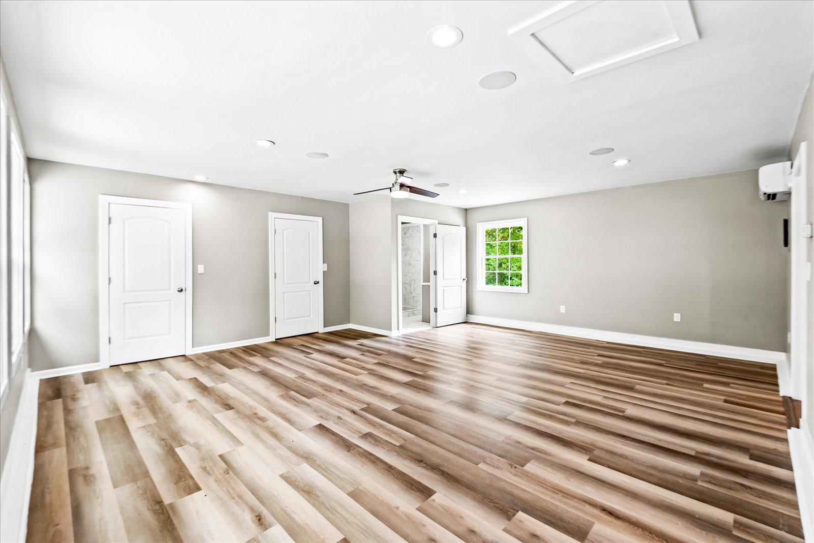 BLUE RIDGE SHORES - Residential