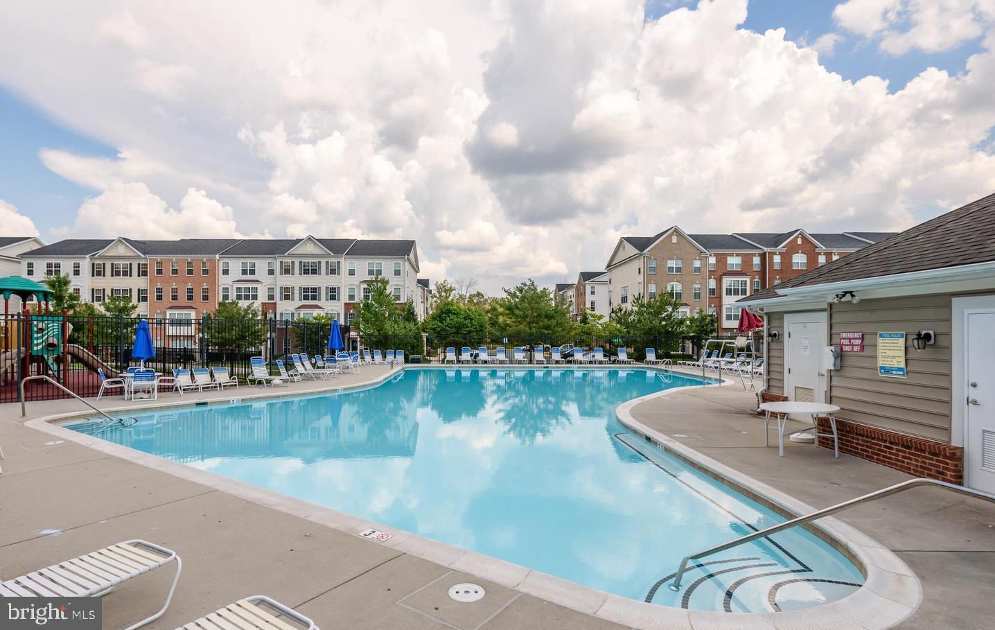 MARKET CENTER CONDOMINIUM - Residential