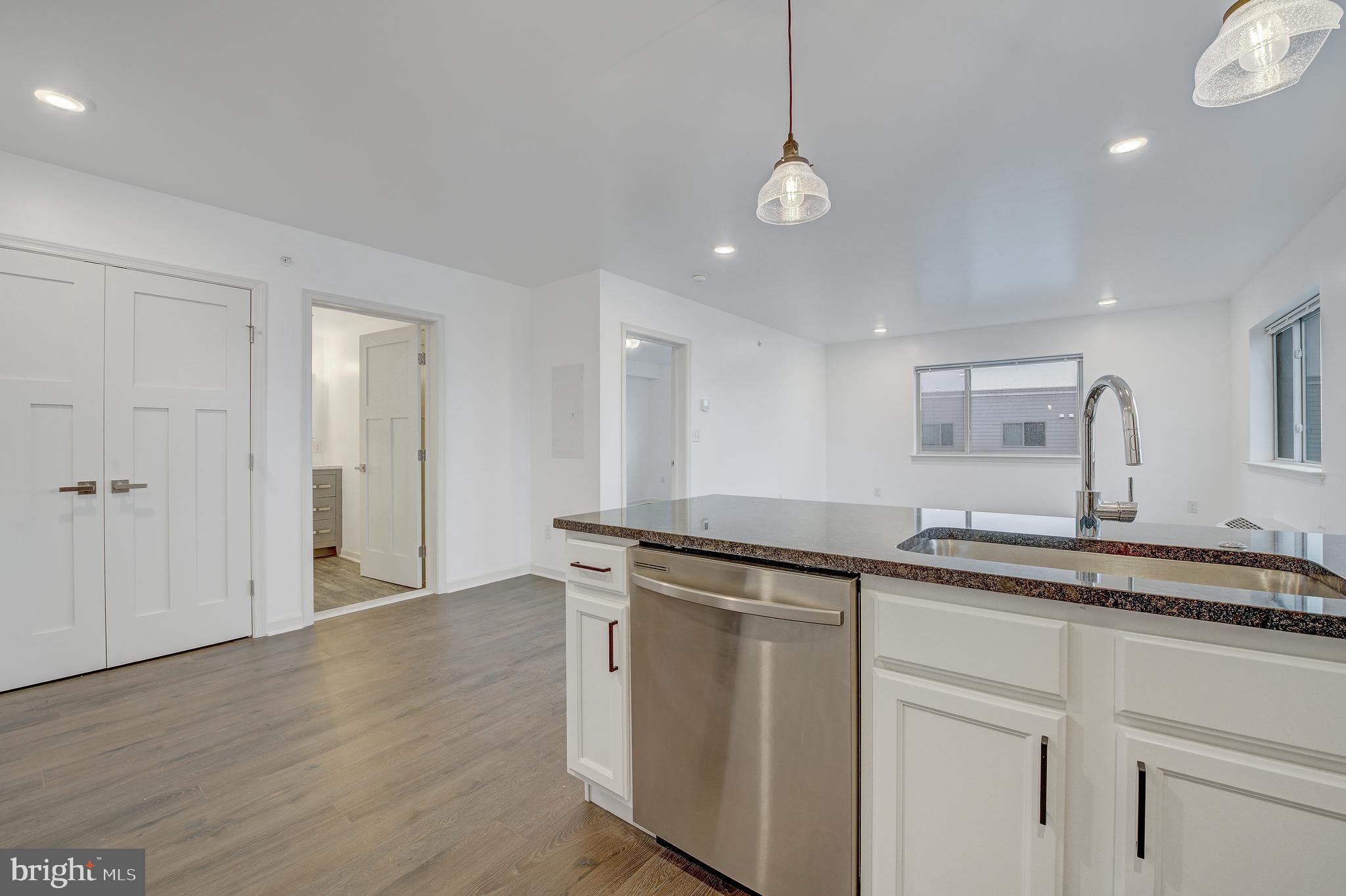ROXBOROUGH - Residential Lease