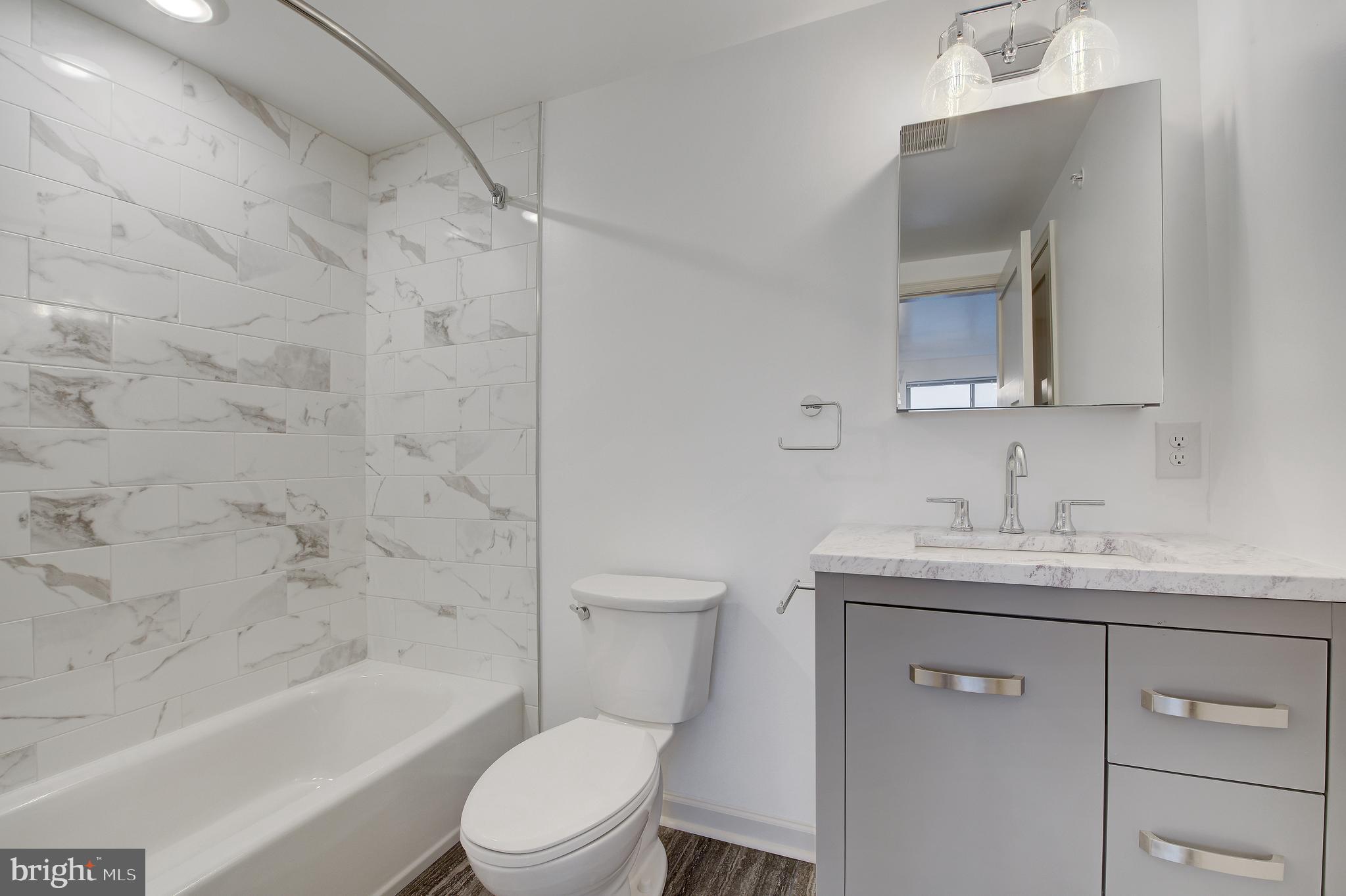 ROXBOROUGH - Residential Lease