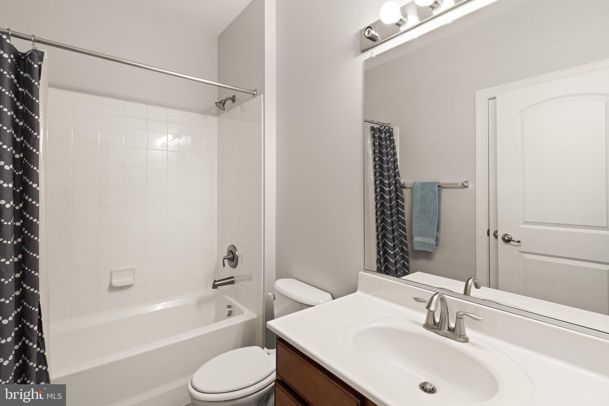 POTOMAC CLUB - Residential