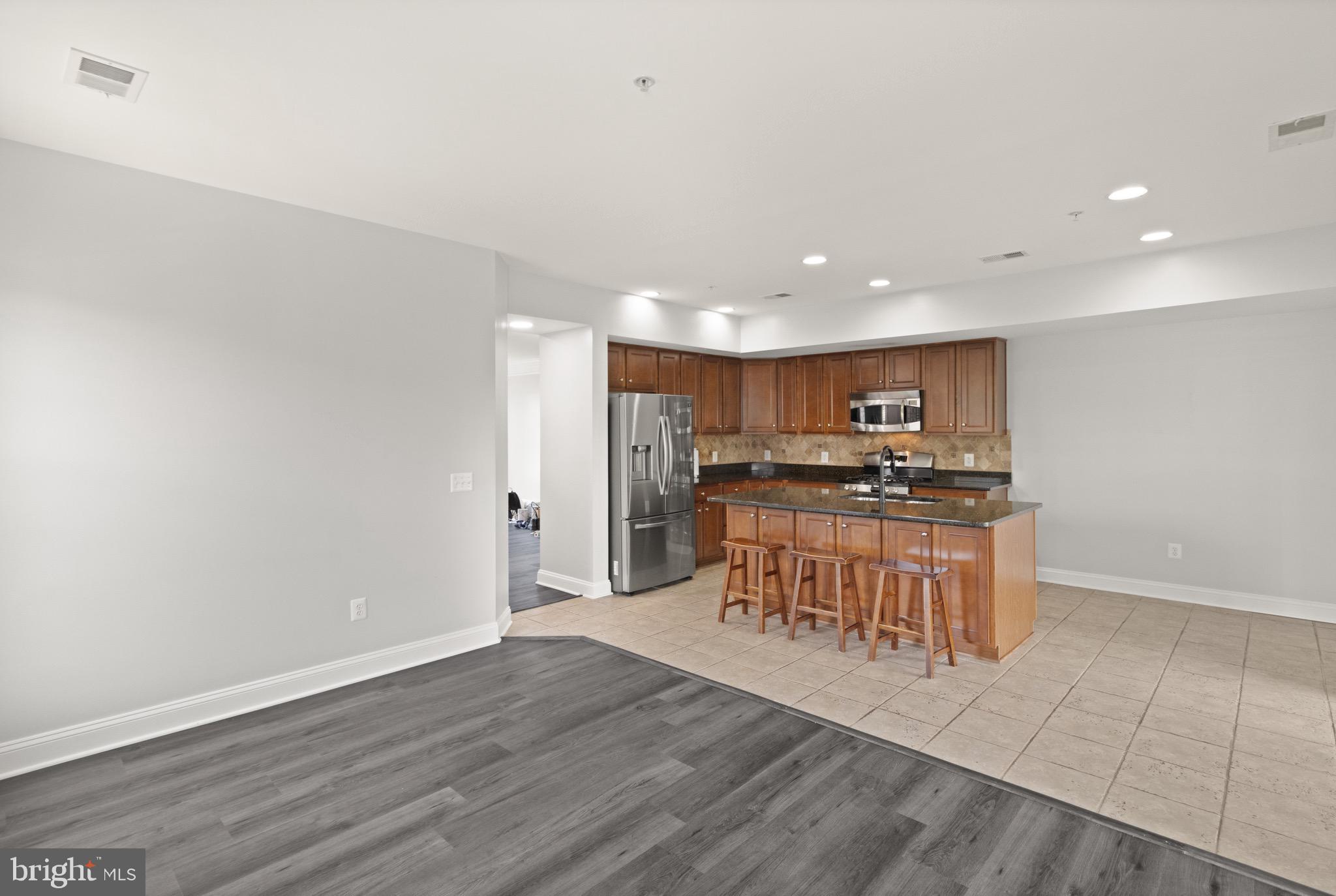 POTOMAC CLUB - Residential