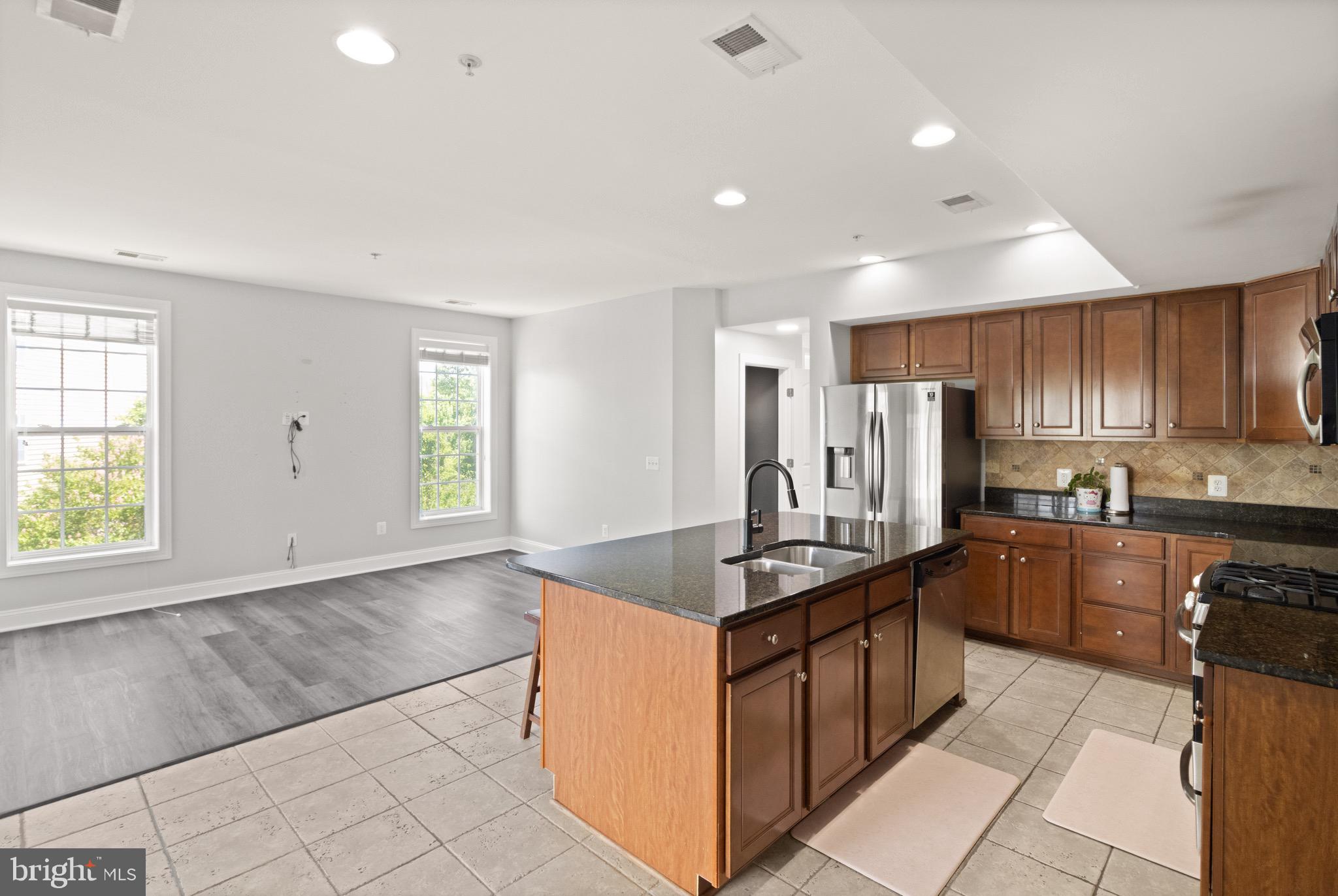 POTOMAC CLUB - Residential