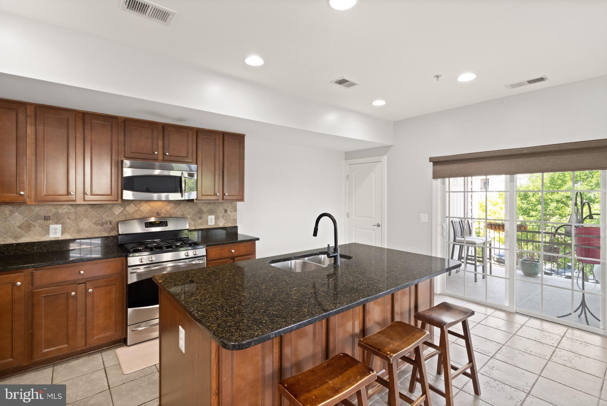 POTOMAC CLUB - Residential