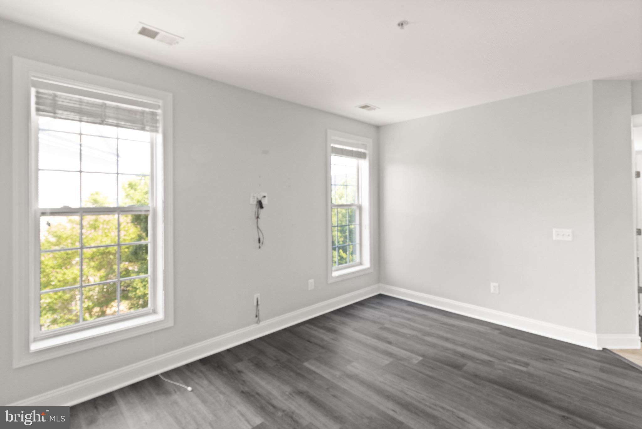 POTOMAC CLUB - Residential